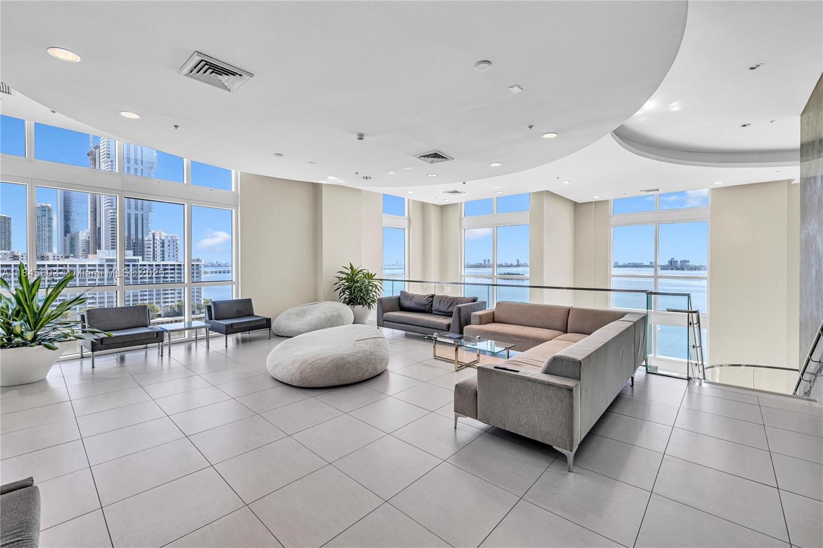 image Quantum On The Bay Condo22