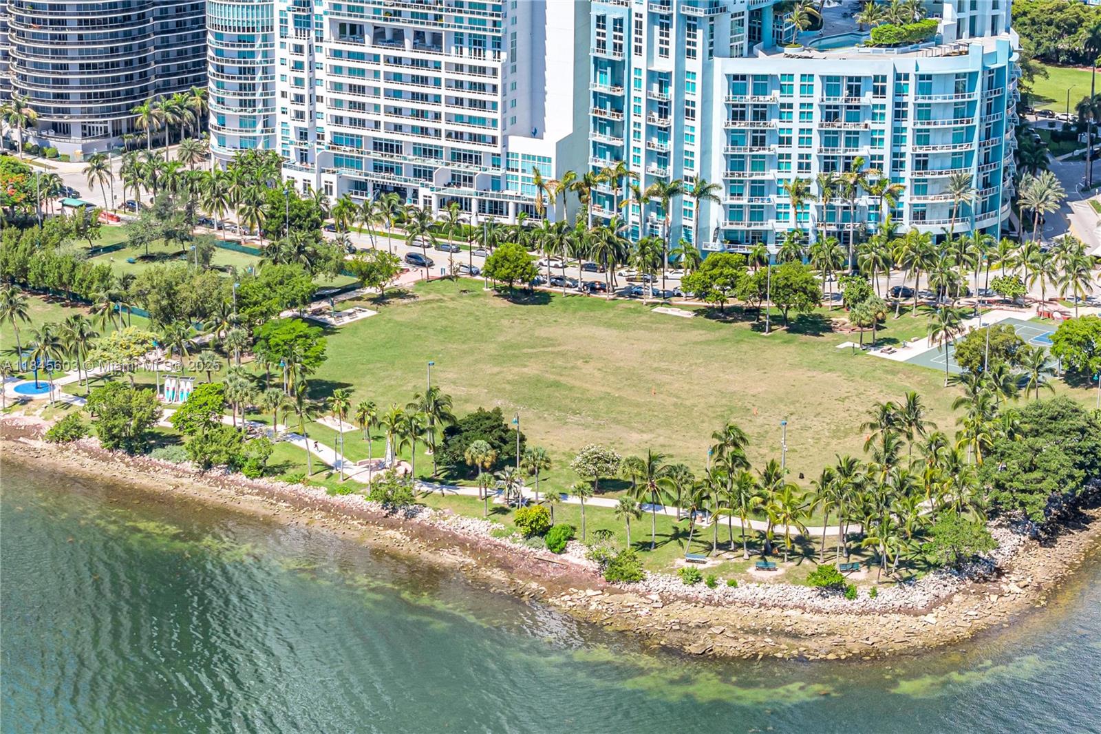 image Quantum On The Bay Condo26