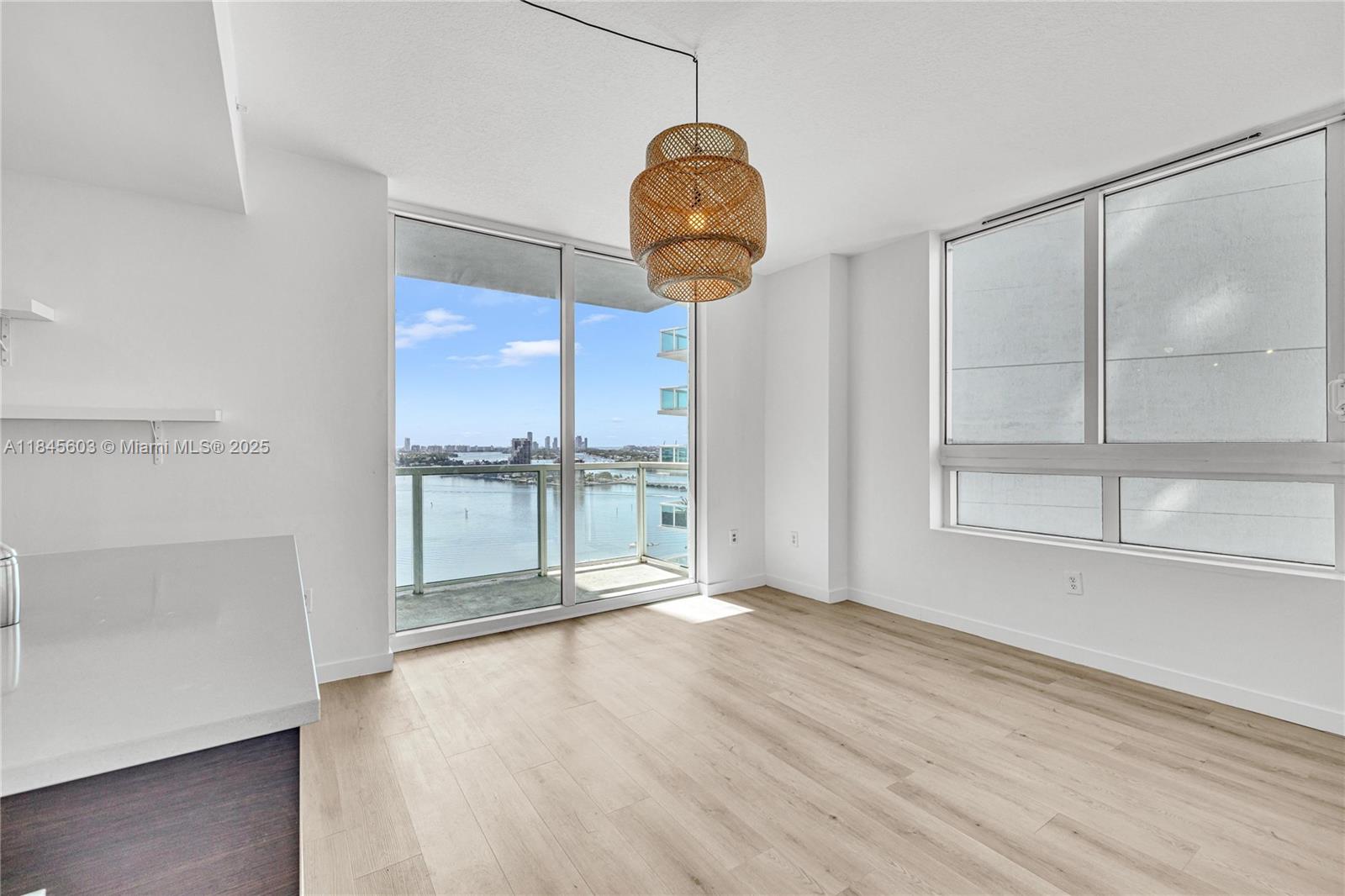 image Quantum On The Bay Condo2