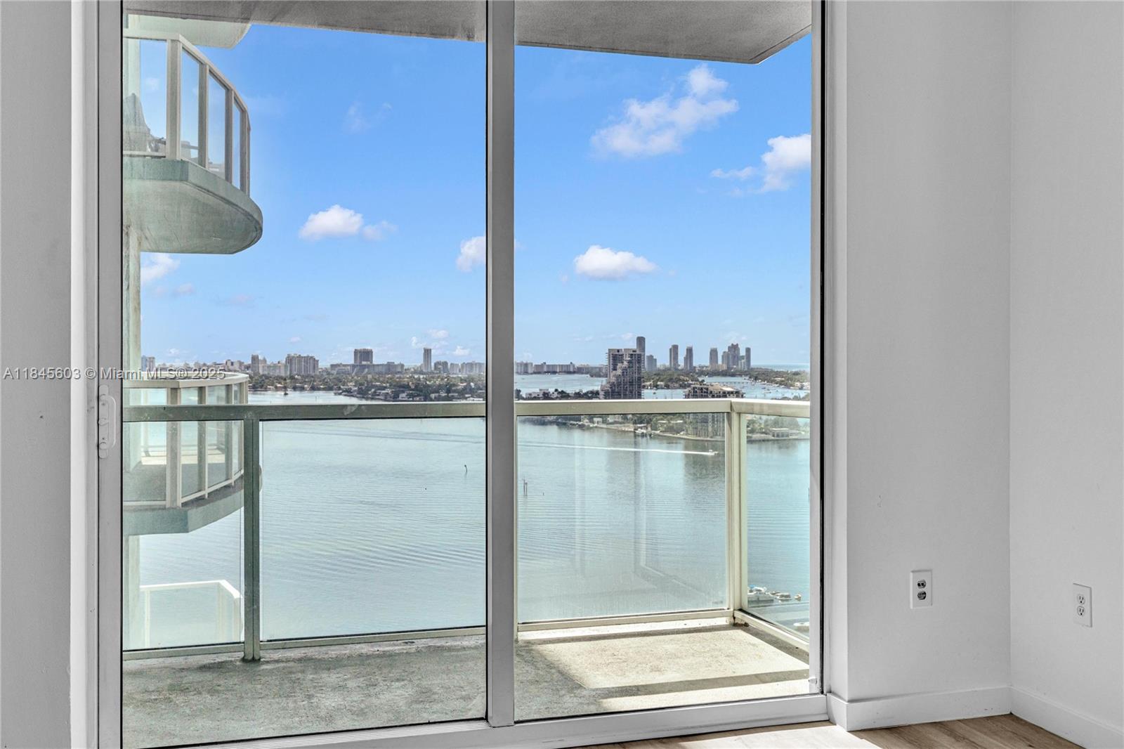 image Quantum On The Bay Condo5