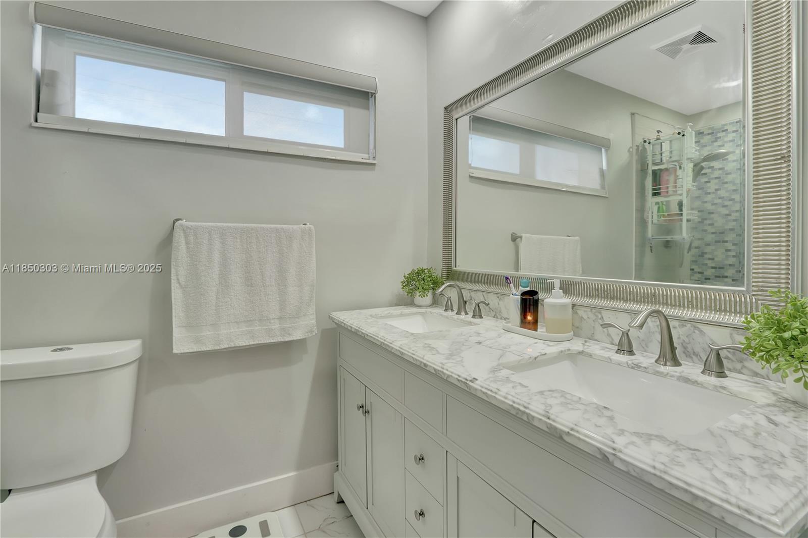 1824 SW 100th Ave Miami, FL 33165