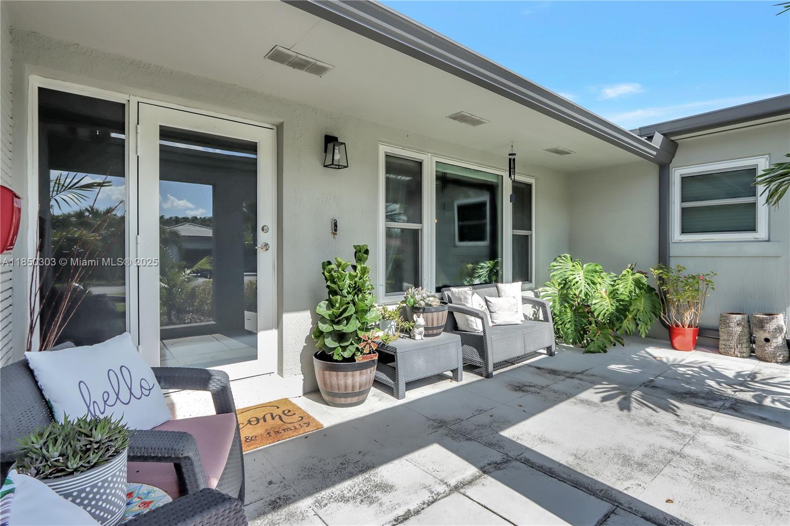 1824 SW 100th Ave Miami, FL 33165