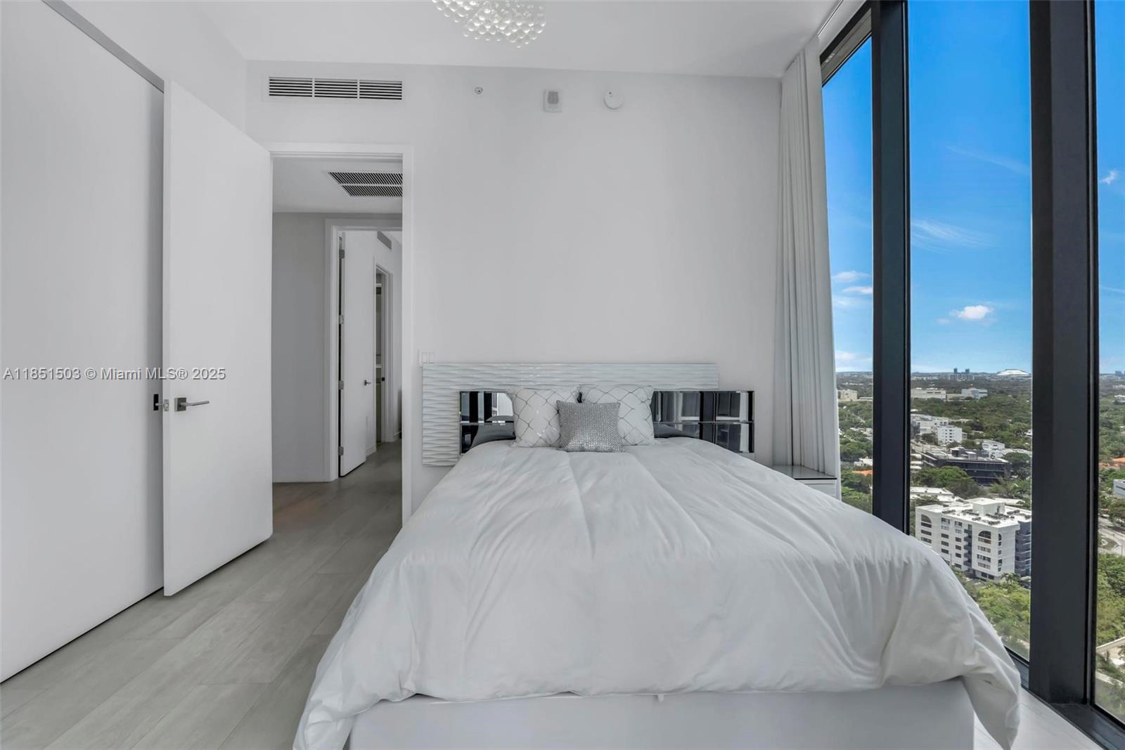 image Park Grove Club Resideces15