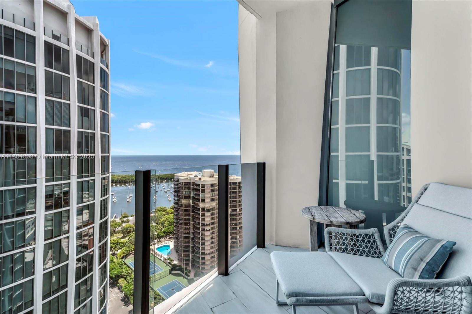 image Park Grove Club Resideces17