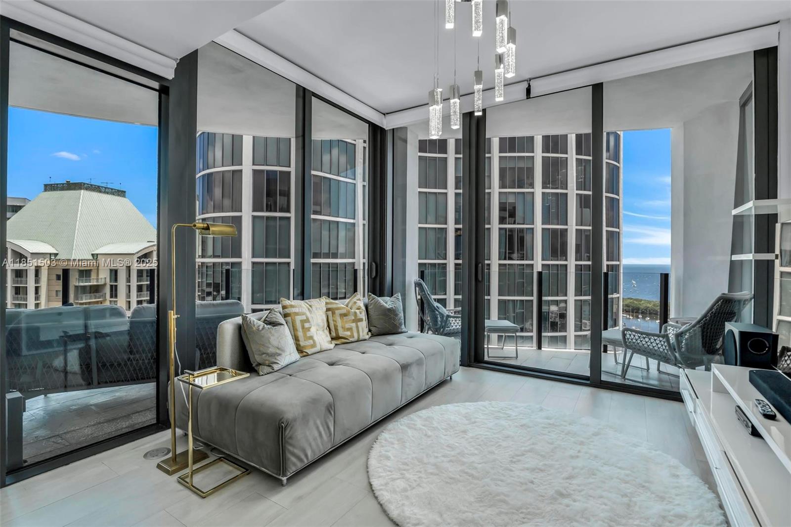 image Park Grove Club Resideces7