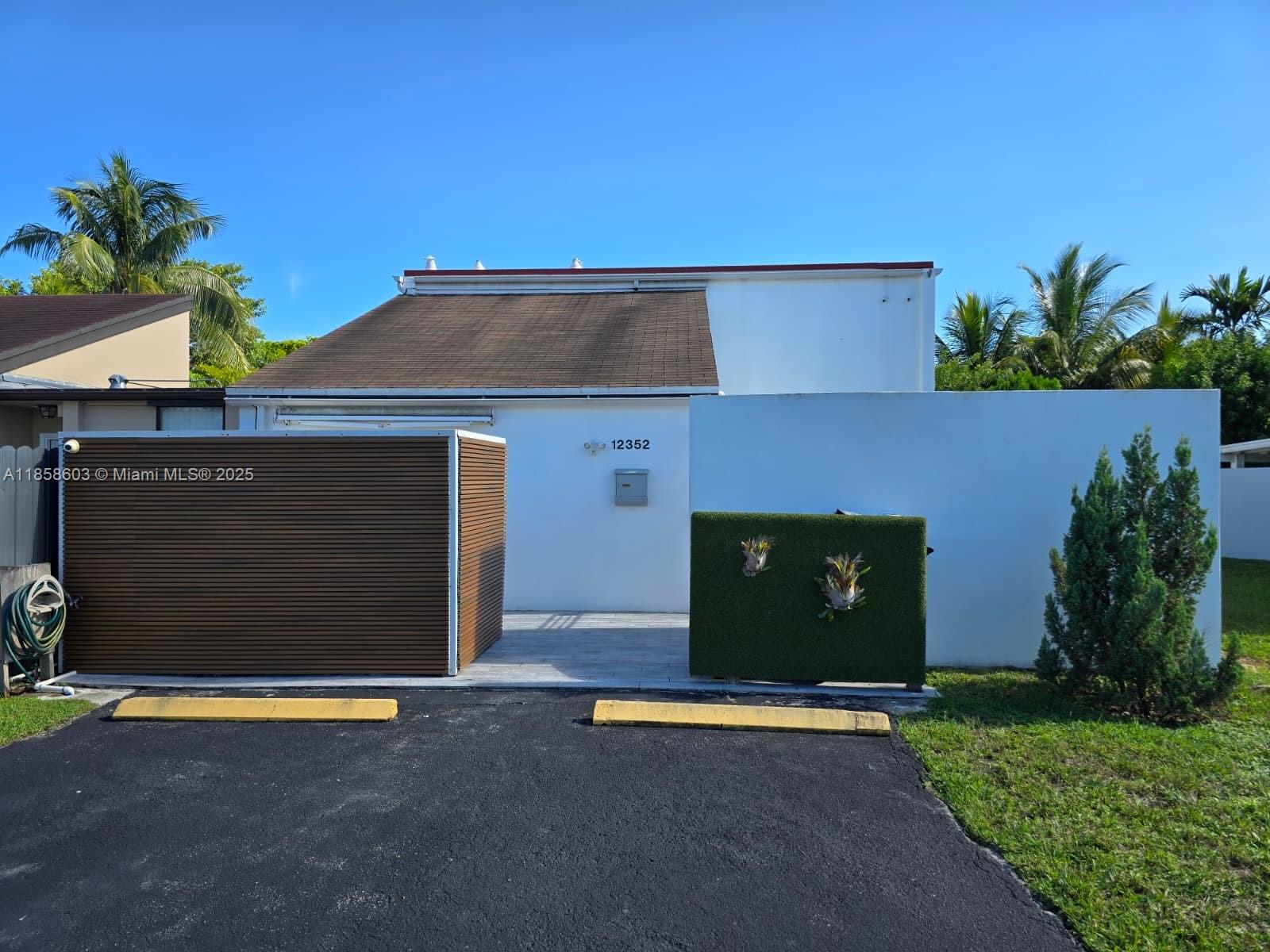 12352 SW 18th Ter