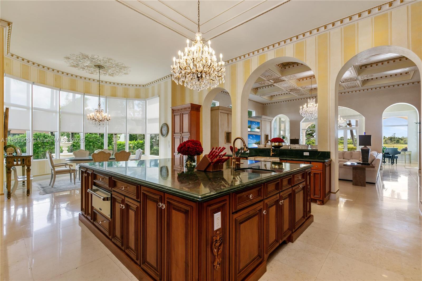 2951 Lake Rdg Ln Weston, FL 33332