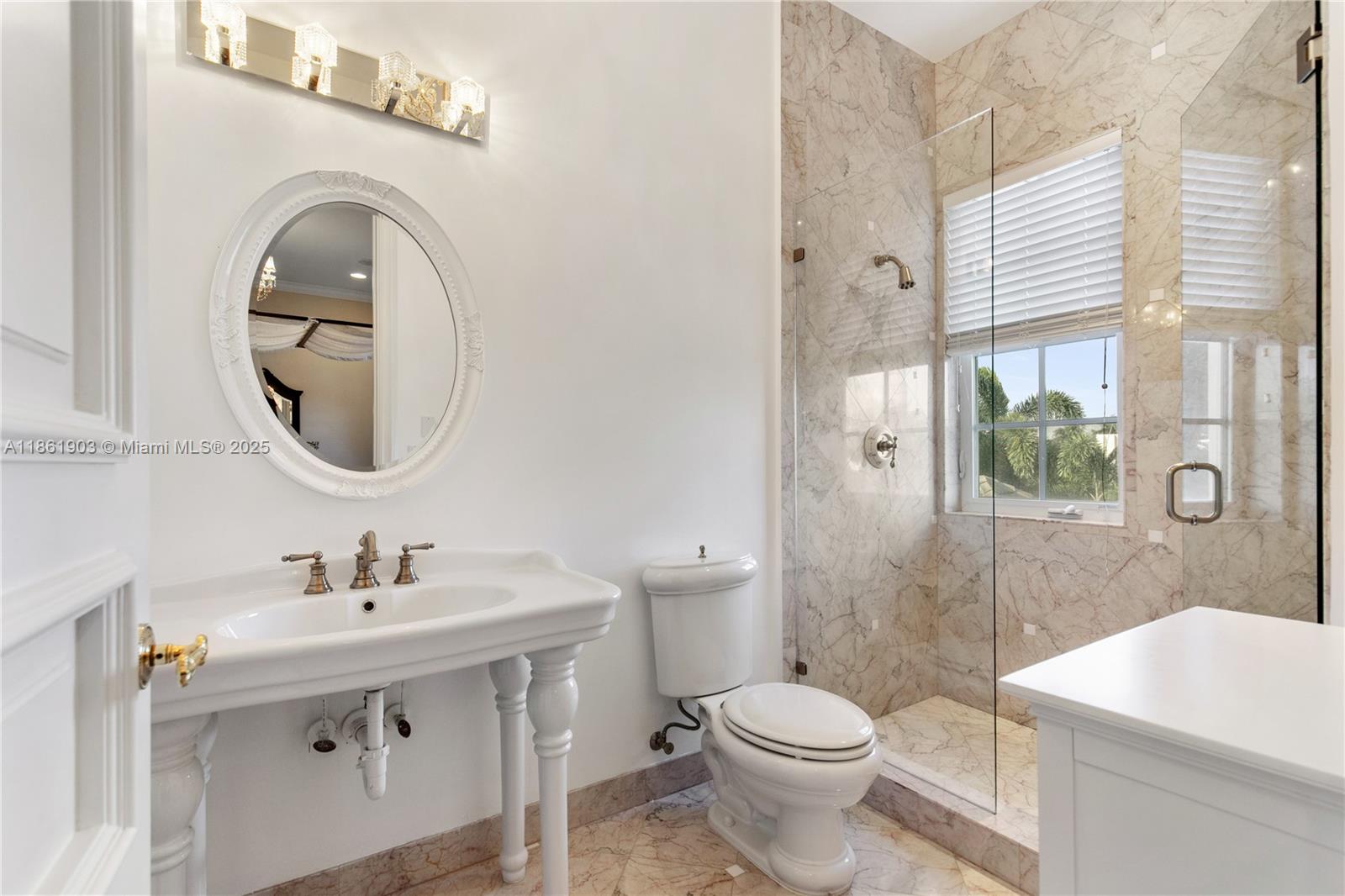 2951 Lake Rdg Ln Weston, FL 33332