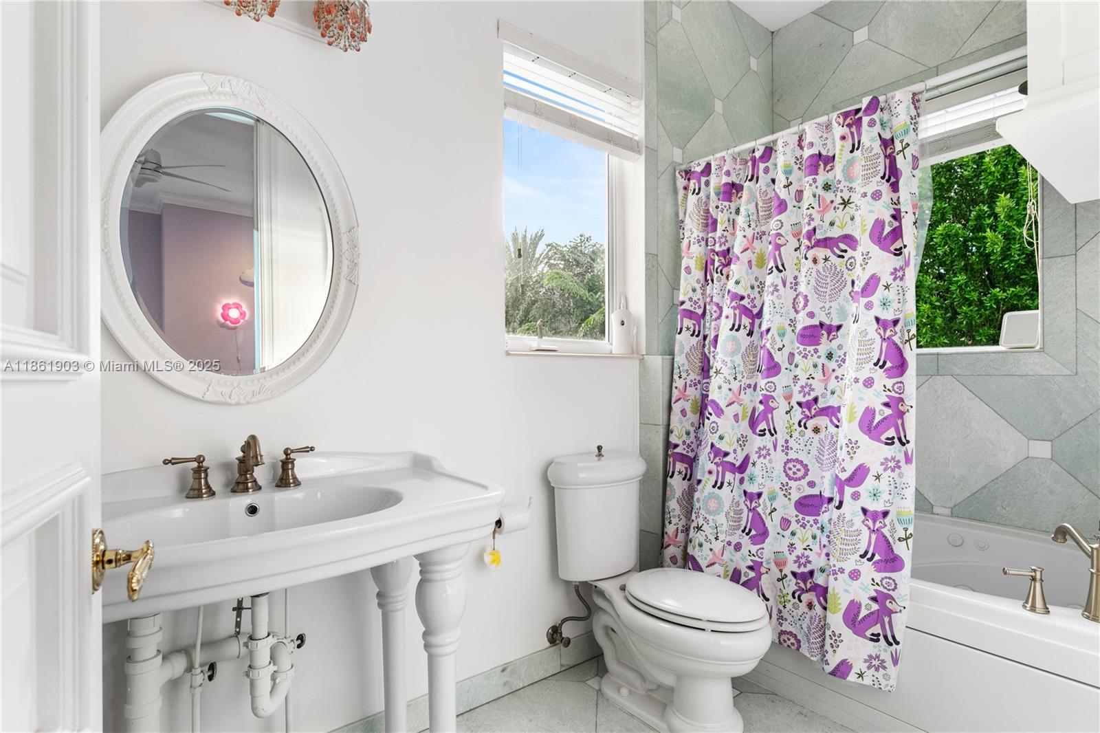 2951 Lake Rdg Ln Weston, FL 33332