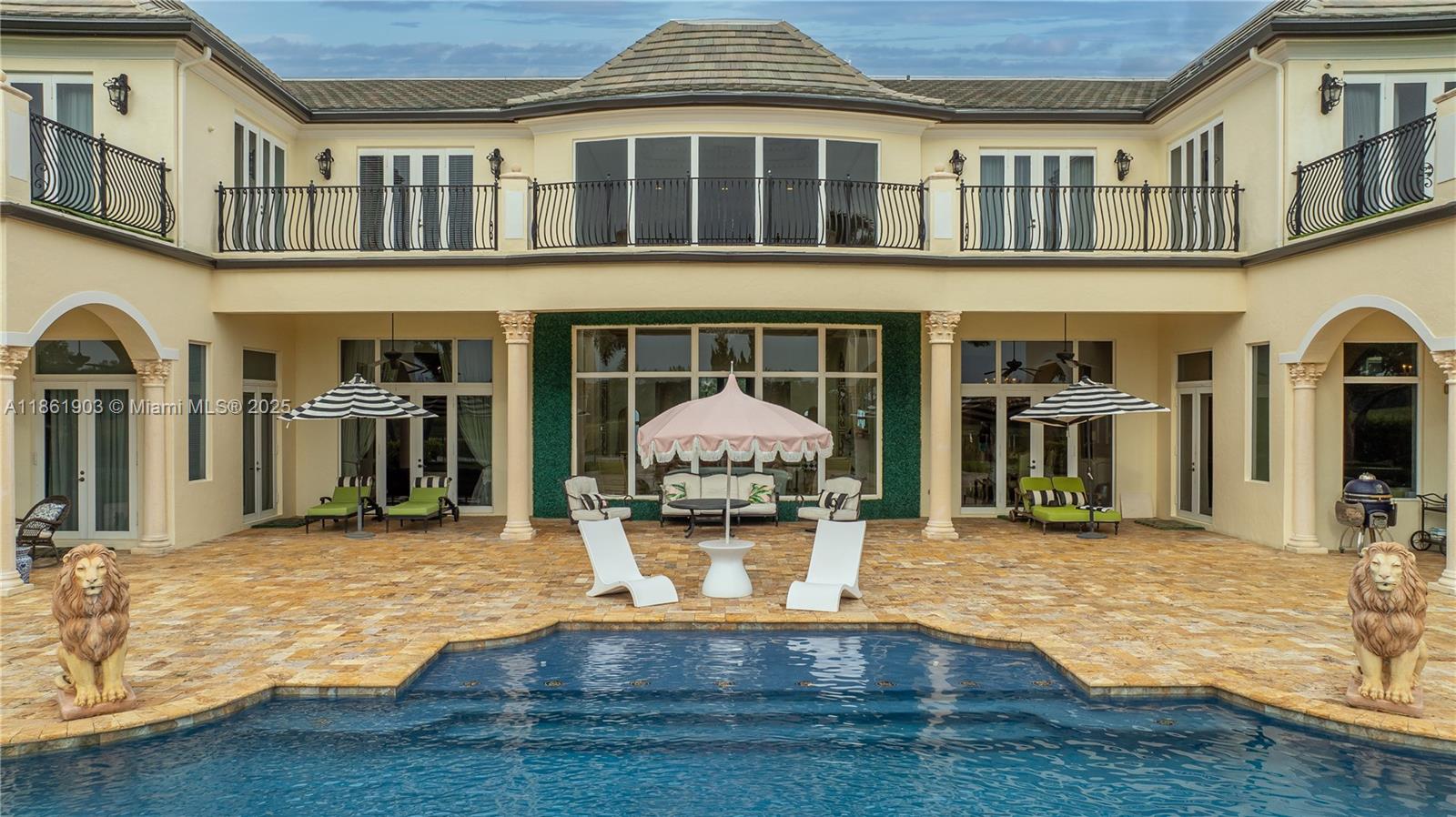 2951 Lake Rdg Ln Weston, FL 33332