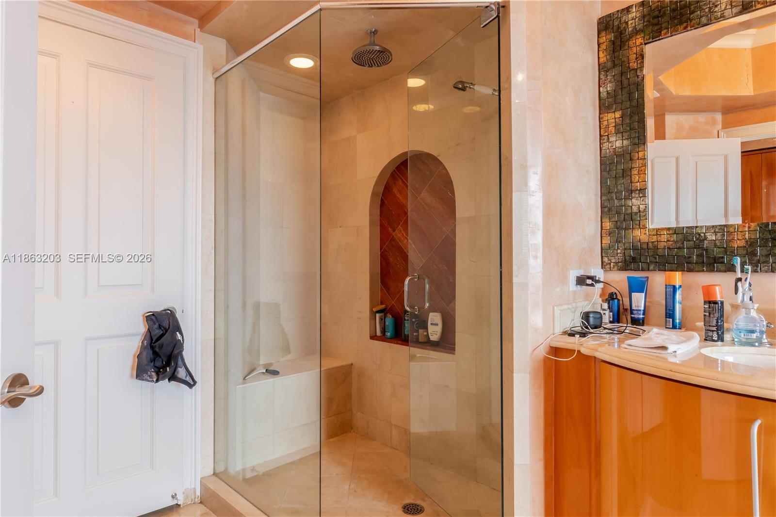 17875 Collins Ave #4001 Sunny Isles Beach, FL 33160