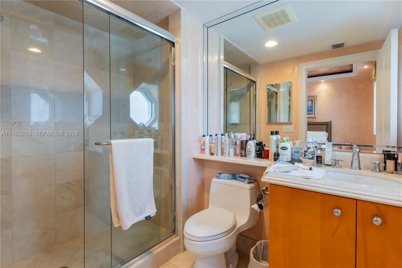 17875 Collins Ave #4001 Sunny Isles Beach, FL 33160