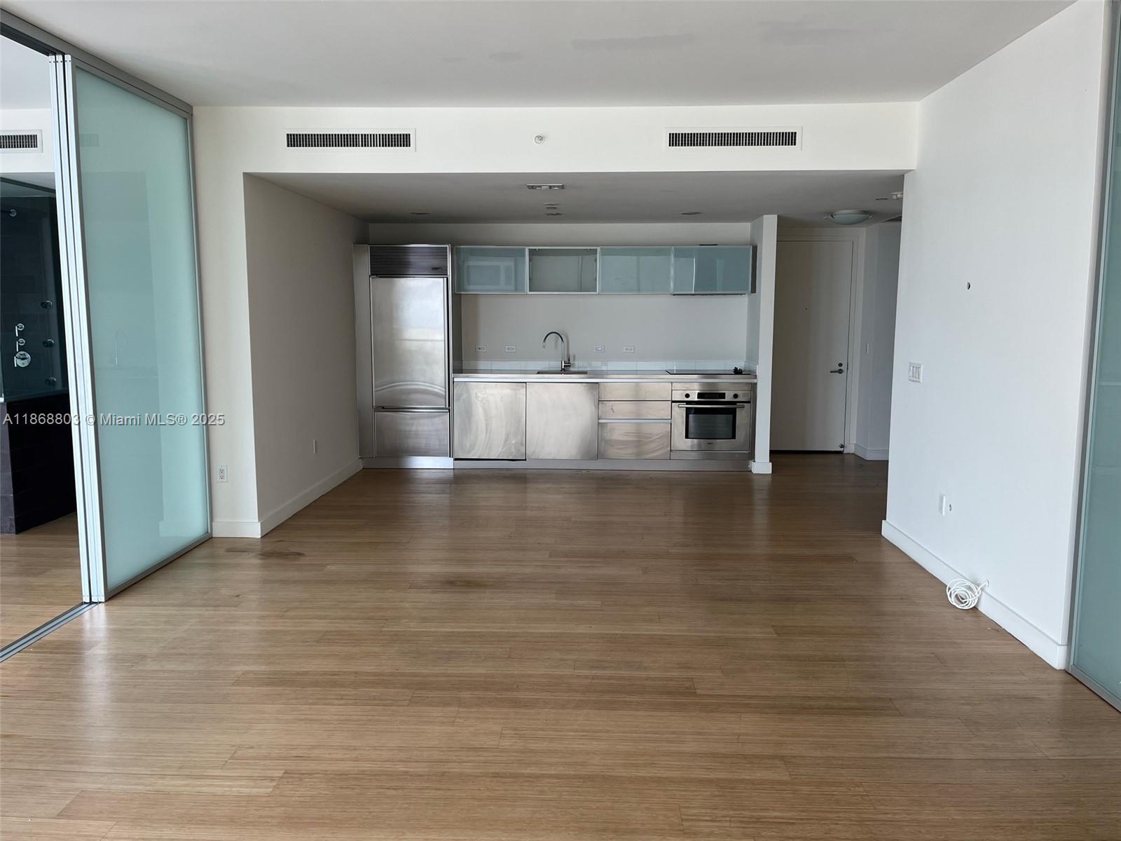 1040 Biscayne Blvd #3006