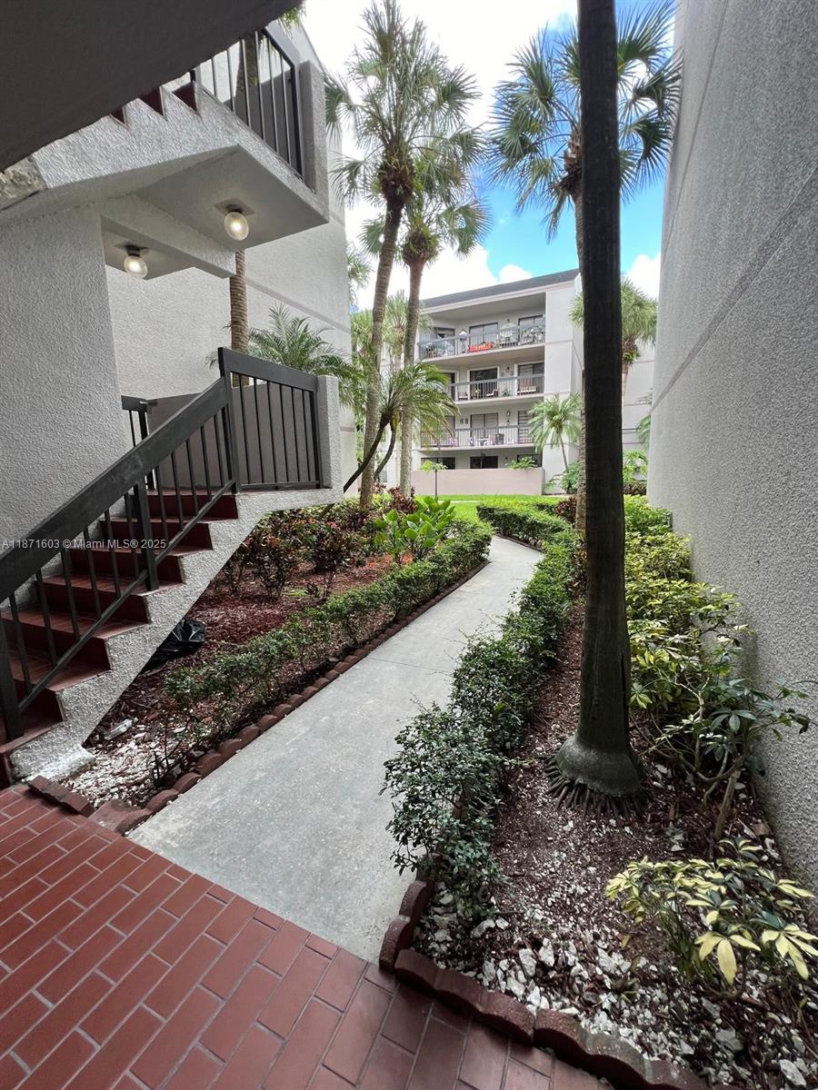 8810 SW 132nd Pl #103DN