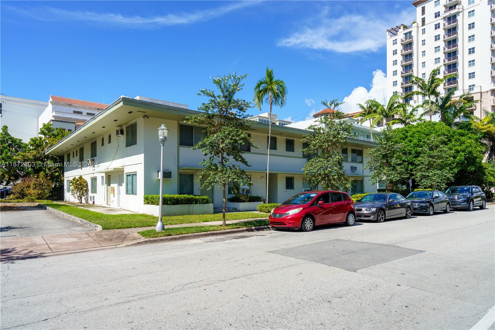 260 Navarre Ave #5
