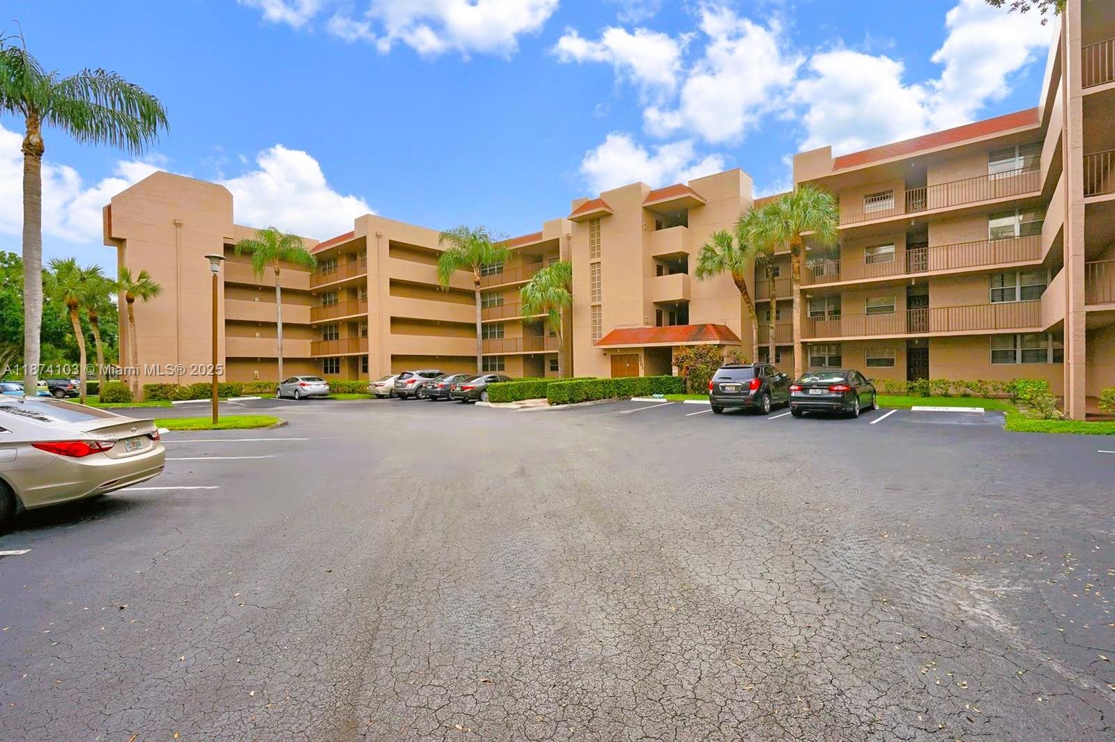 9510 Seagrape Dr #101