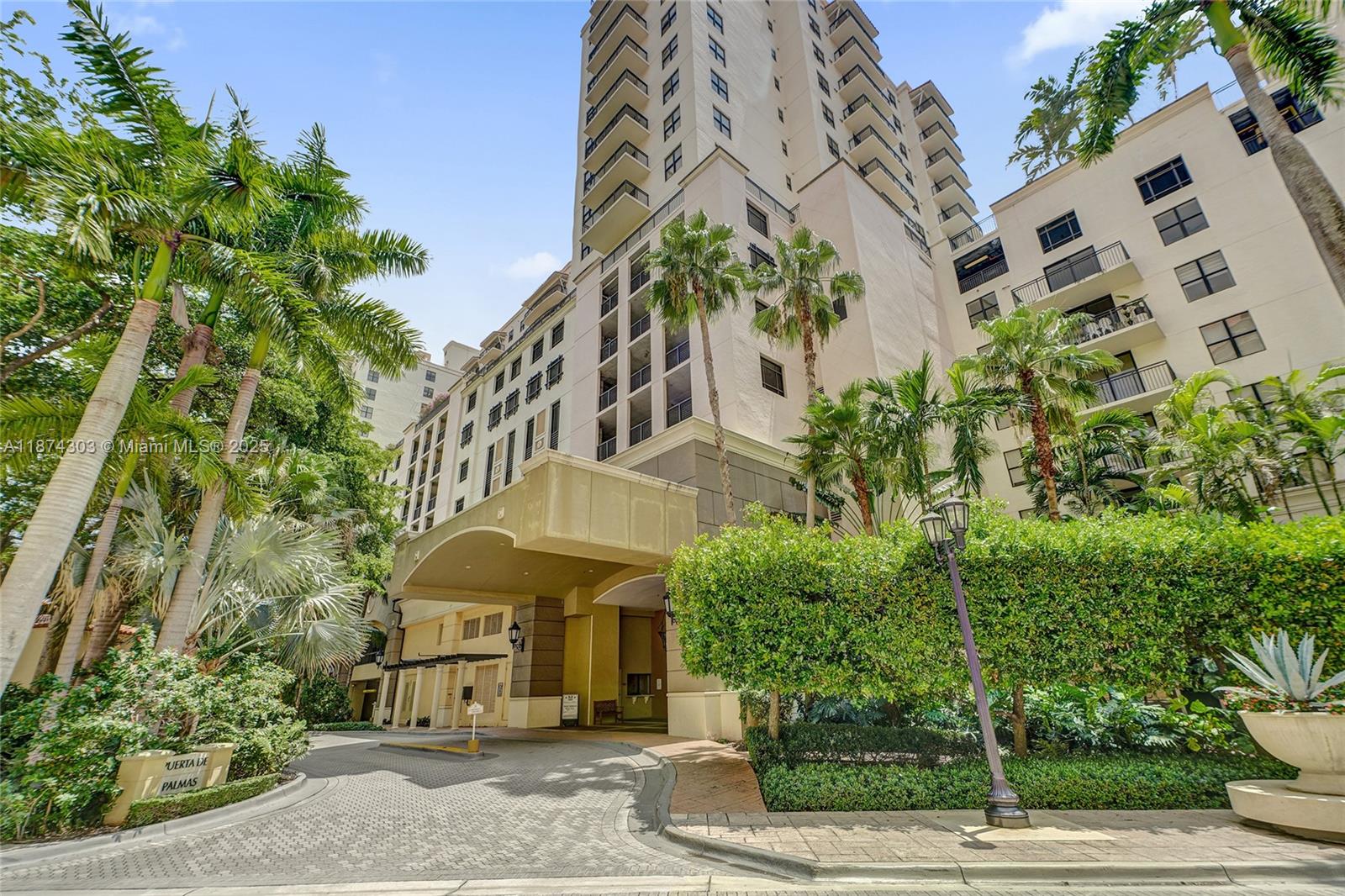 888 S Douglas Rd #304
