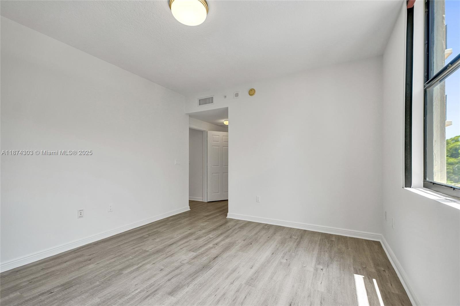 888 S Douglas Rd #304 Coral Gables, FL 33134