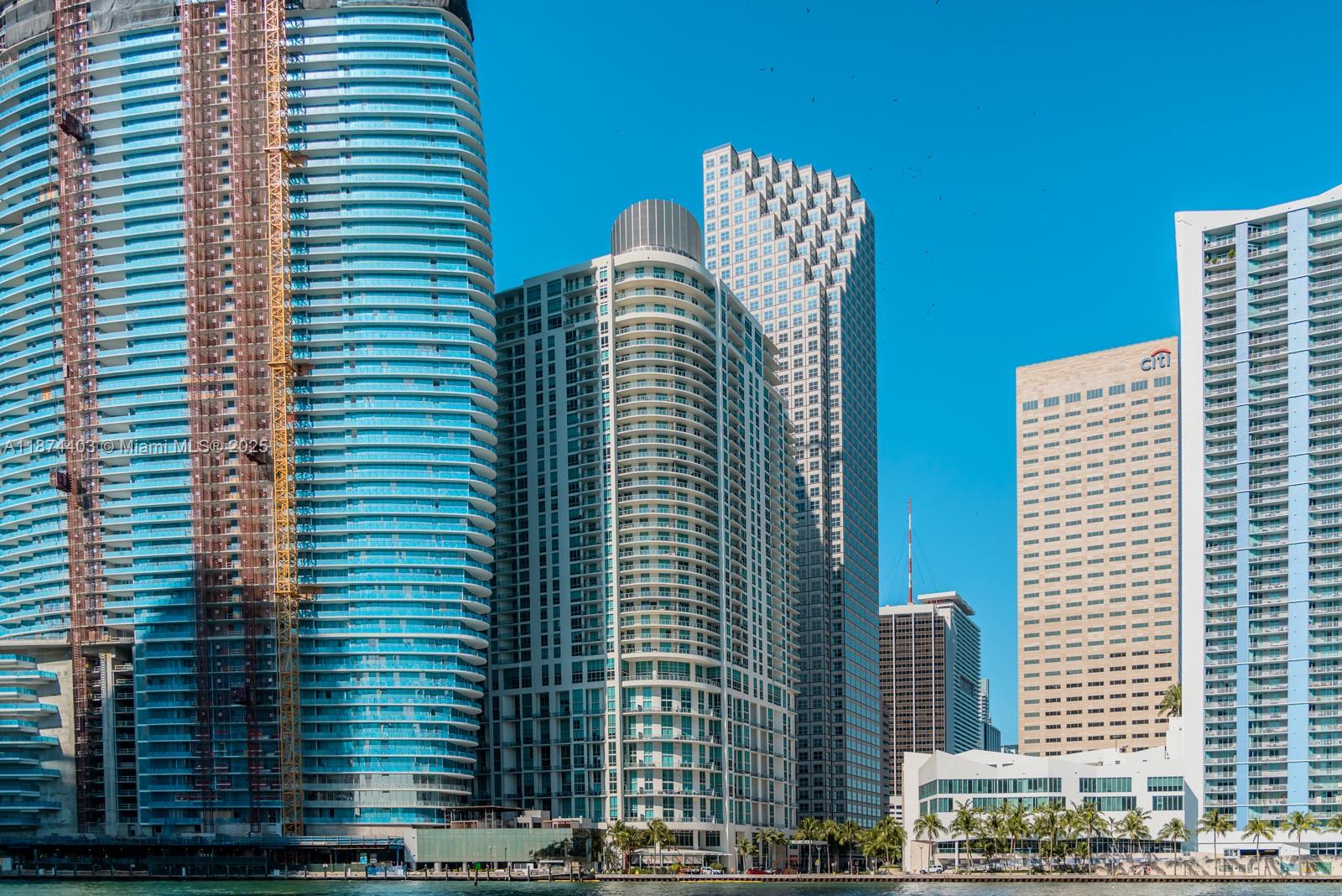 image Met 1 Condo16