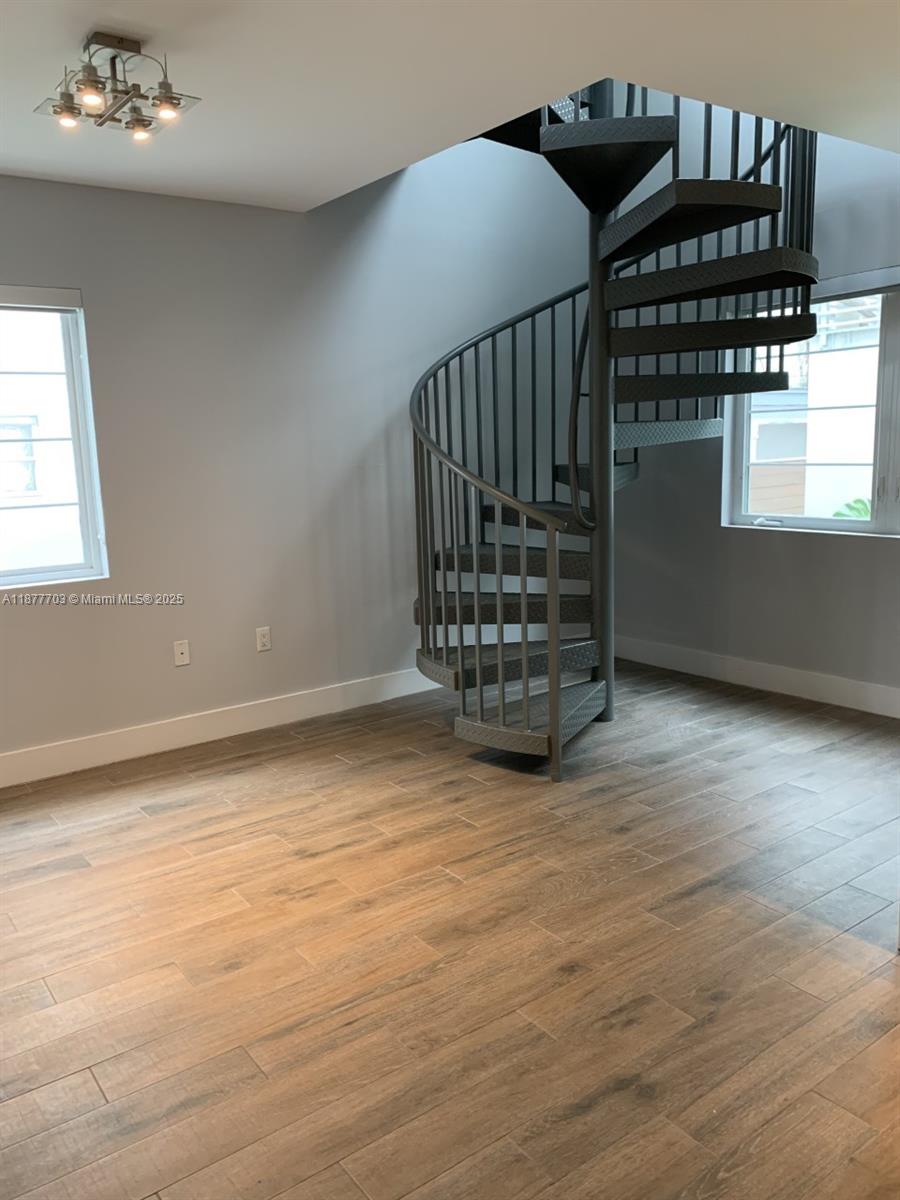 1521 Michigan Ave #06