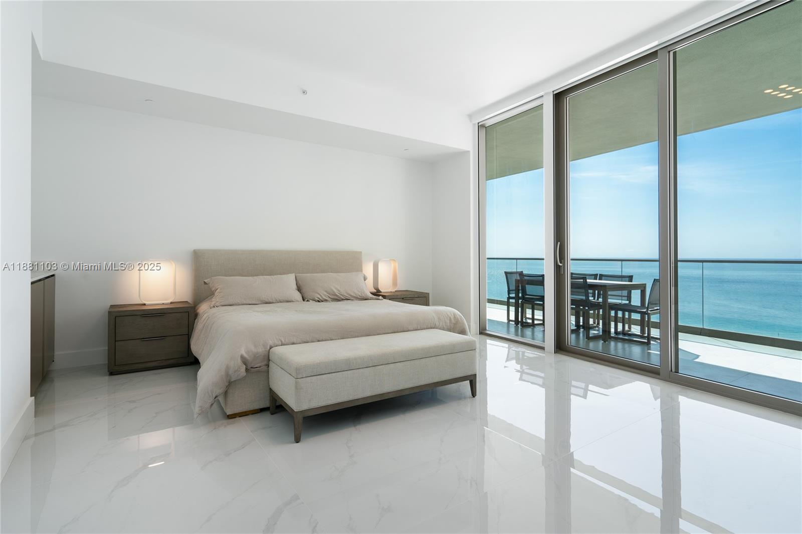 image Armani14