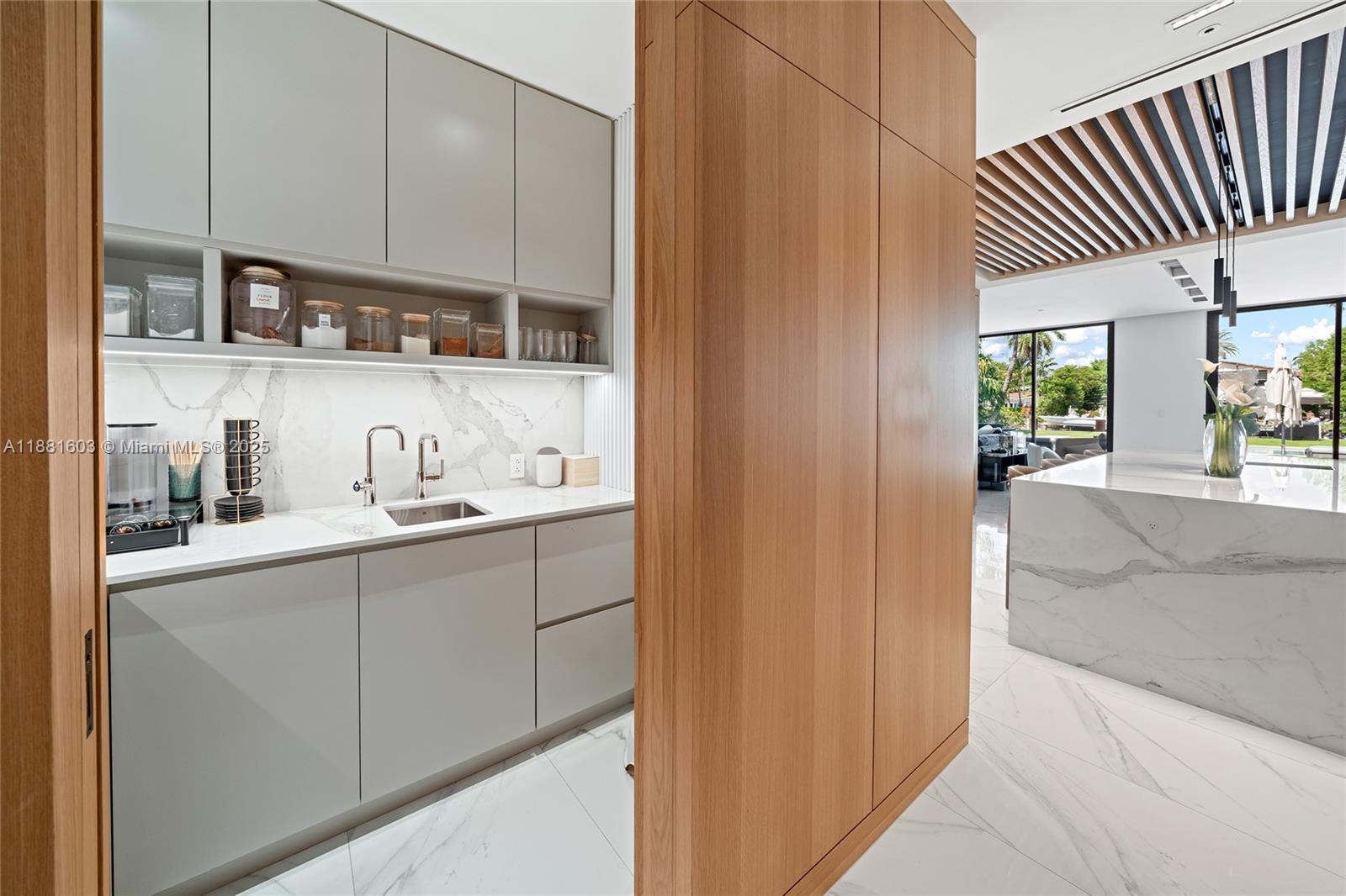 4510 Prairie Ave Miami Beach, FL 33140