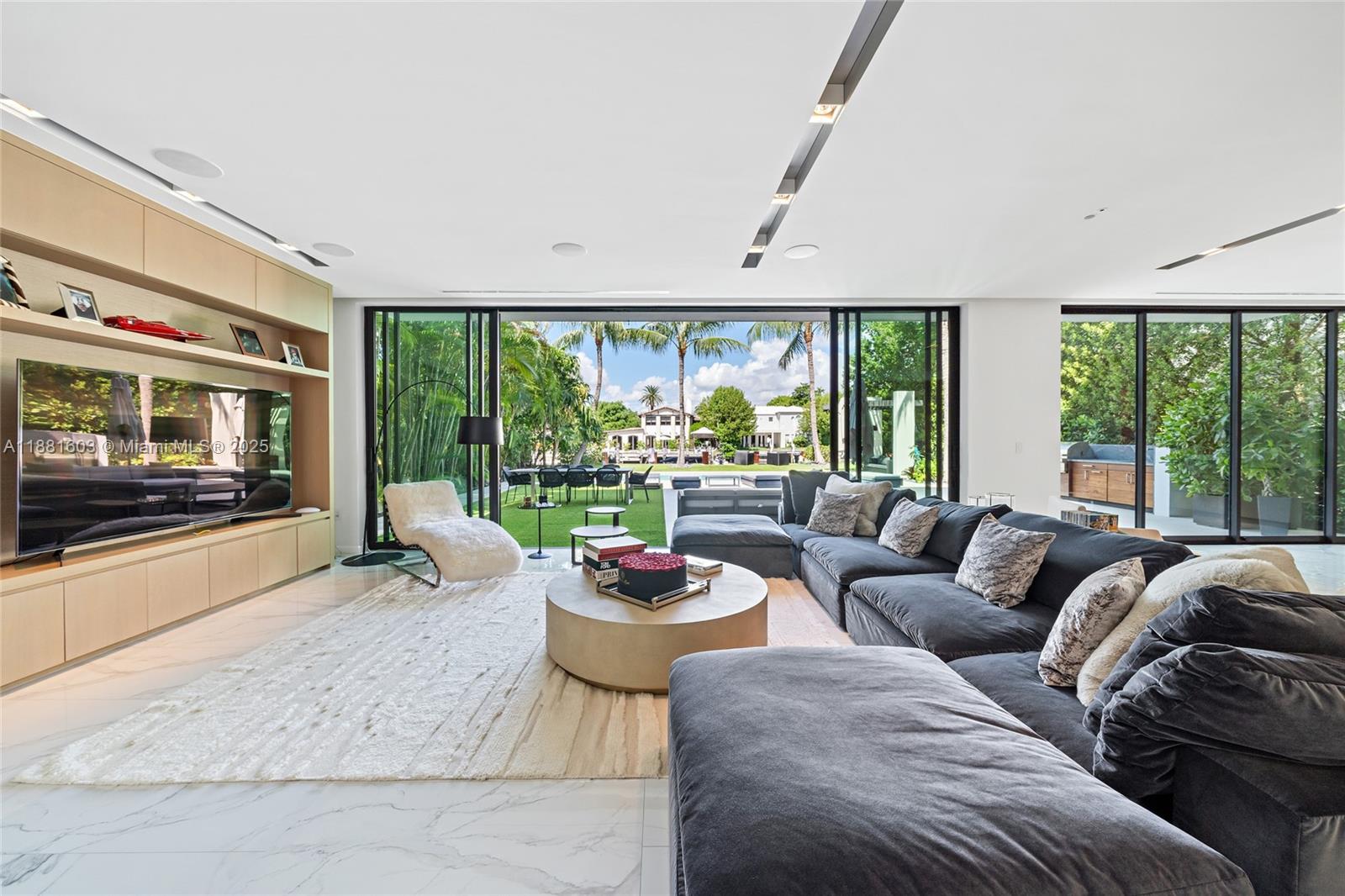 4510 Prairie Ave Miami Beach, FL 33140