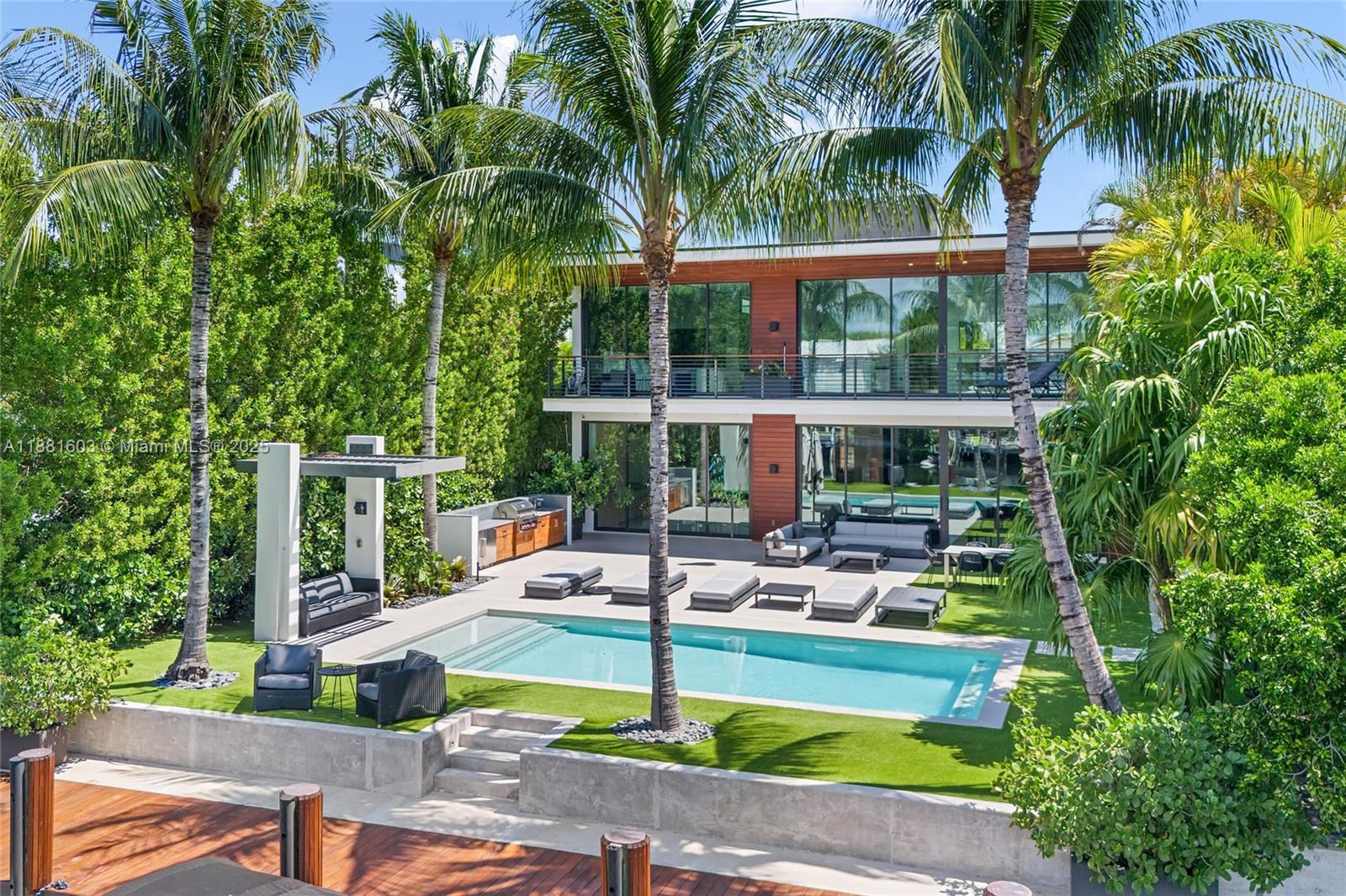 4510 Prairie Ave Miami Beach, FL 33140