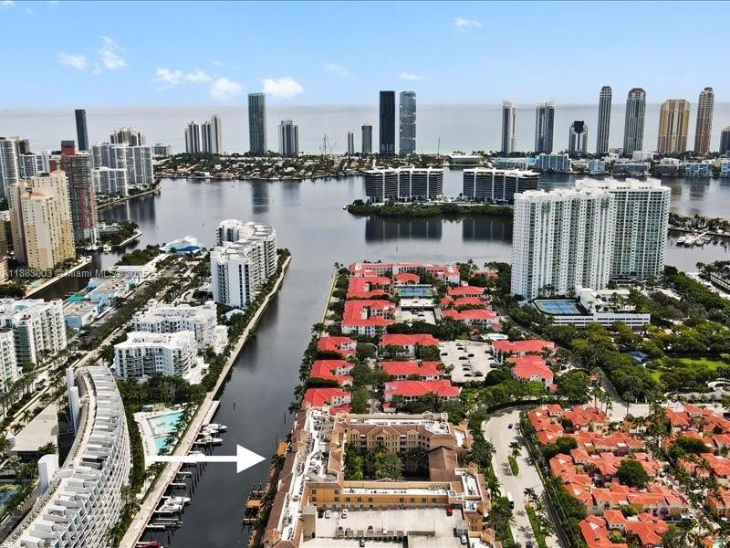 image Alaqua Condo16