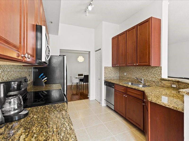 image Alaqua Condo5