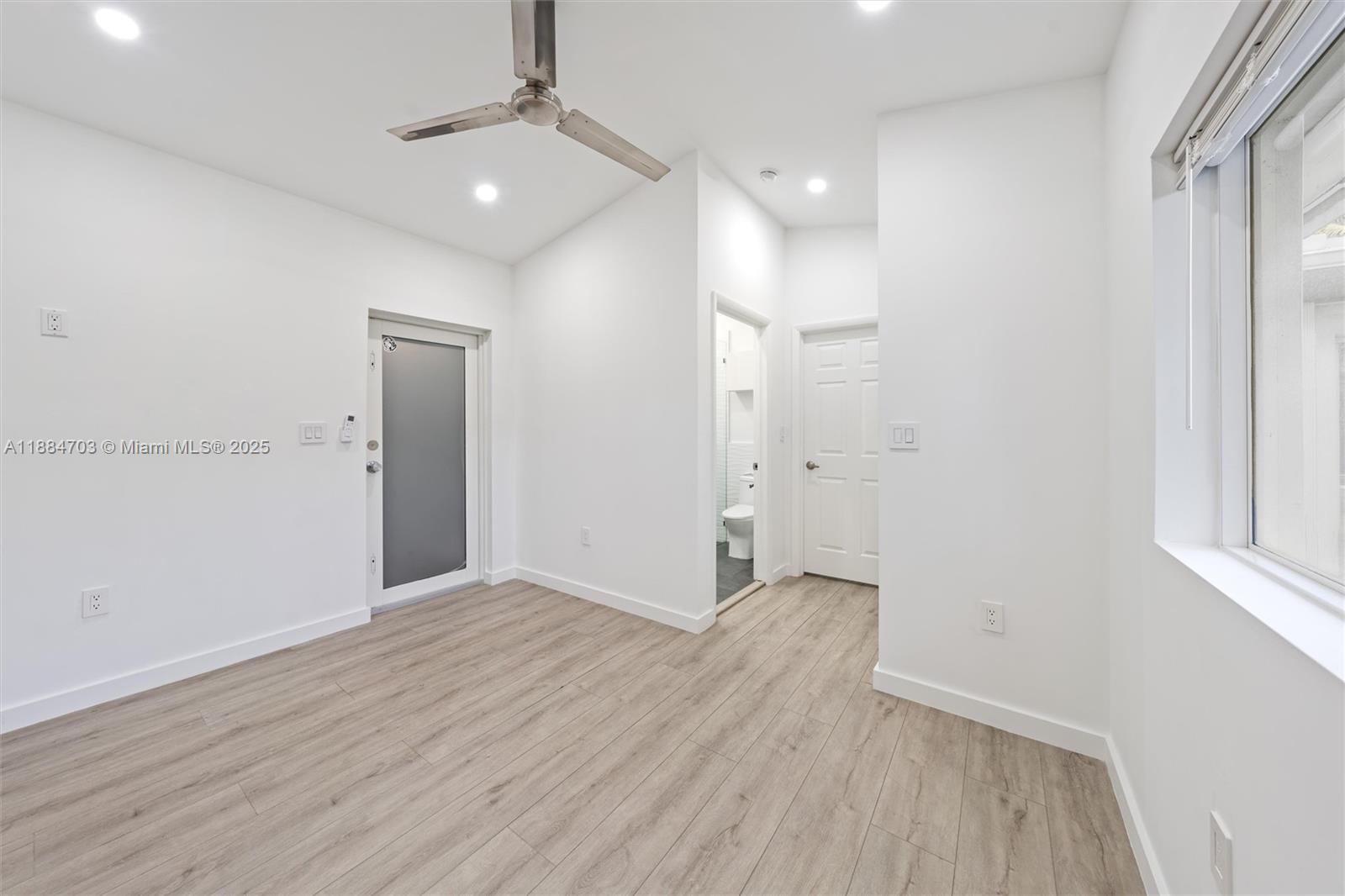 1825 Alamanda Dr North Miami, FL 33181