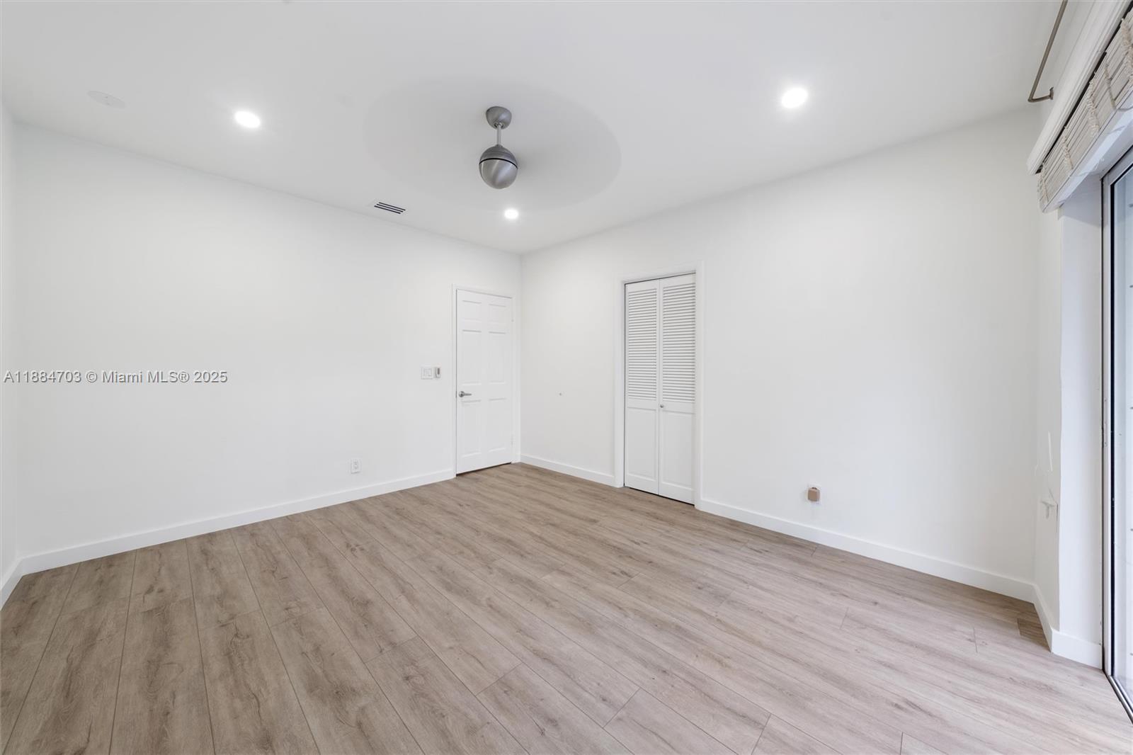 1825 Alamanda Dr North Miami, FL 33181