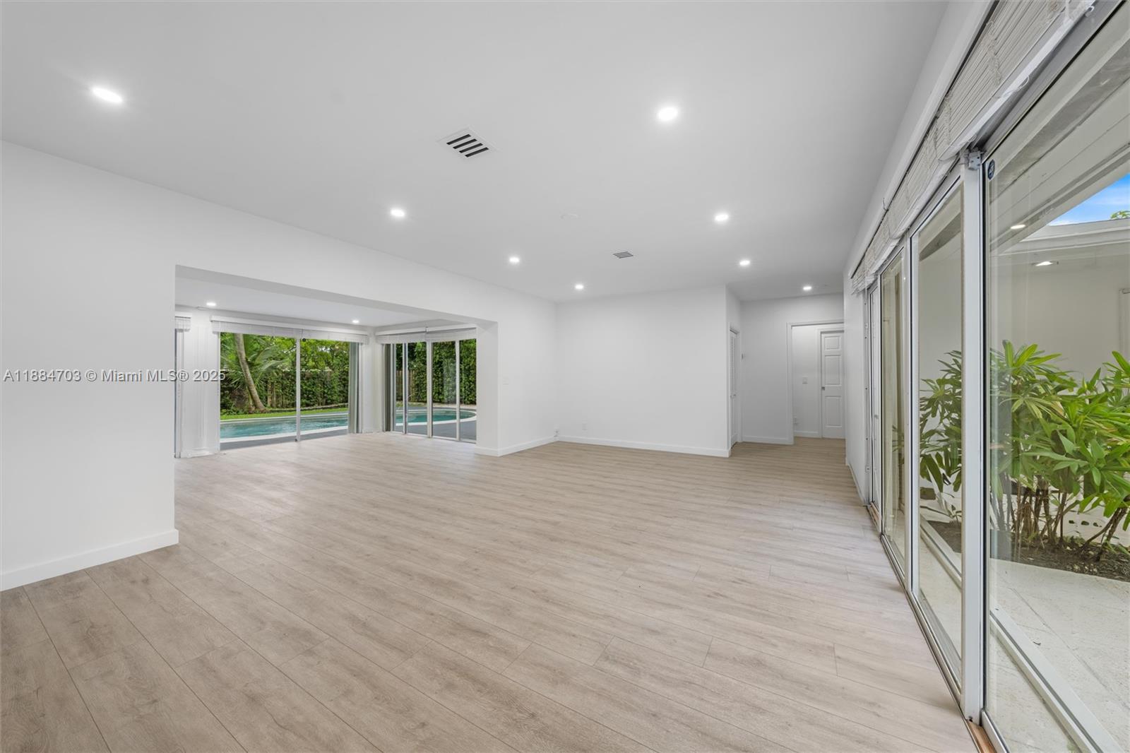 1825 Alamanda Dr North Miami, FL 33181