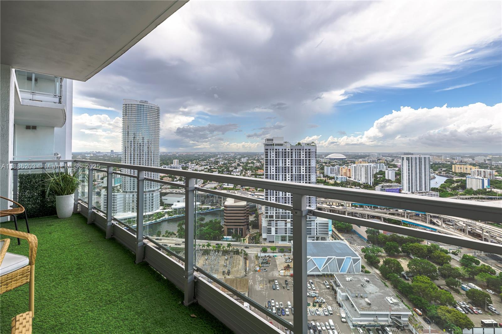 image Ivy Condo18