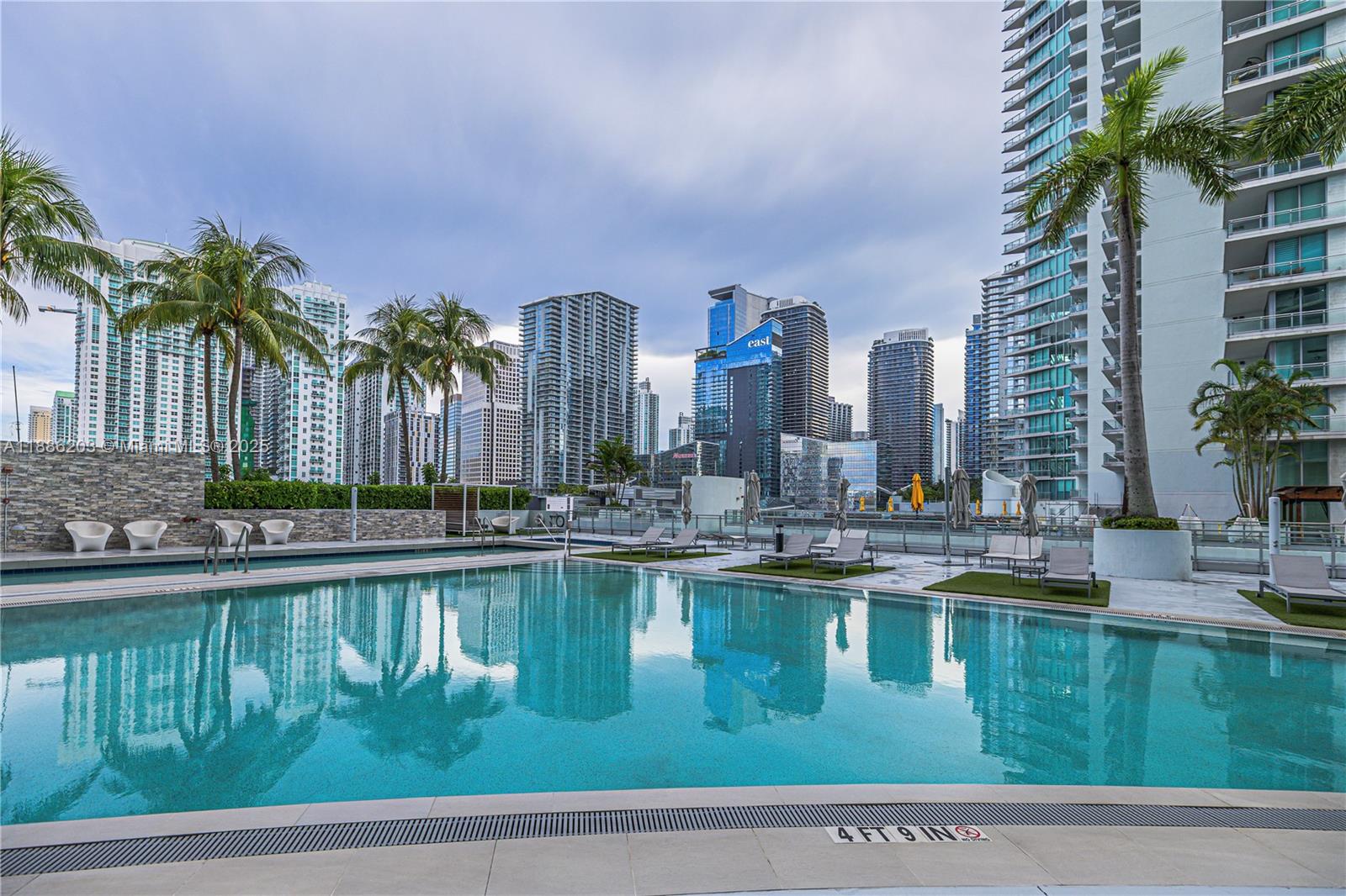 image Ivy Condo33