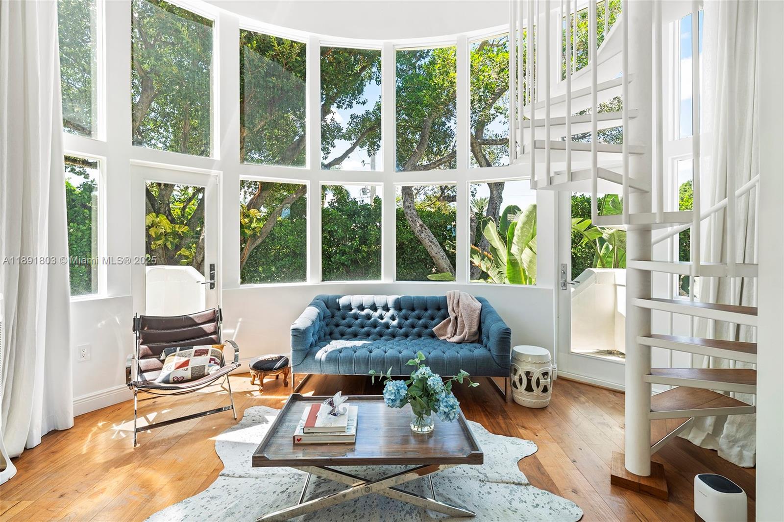 2701 N Bay Rd Miami Beach, FL 33140