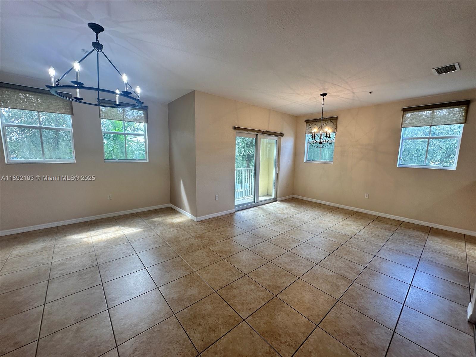 10800 NW 88th Ter #218