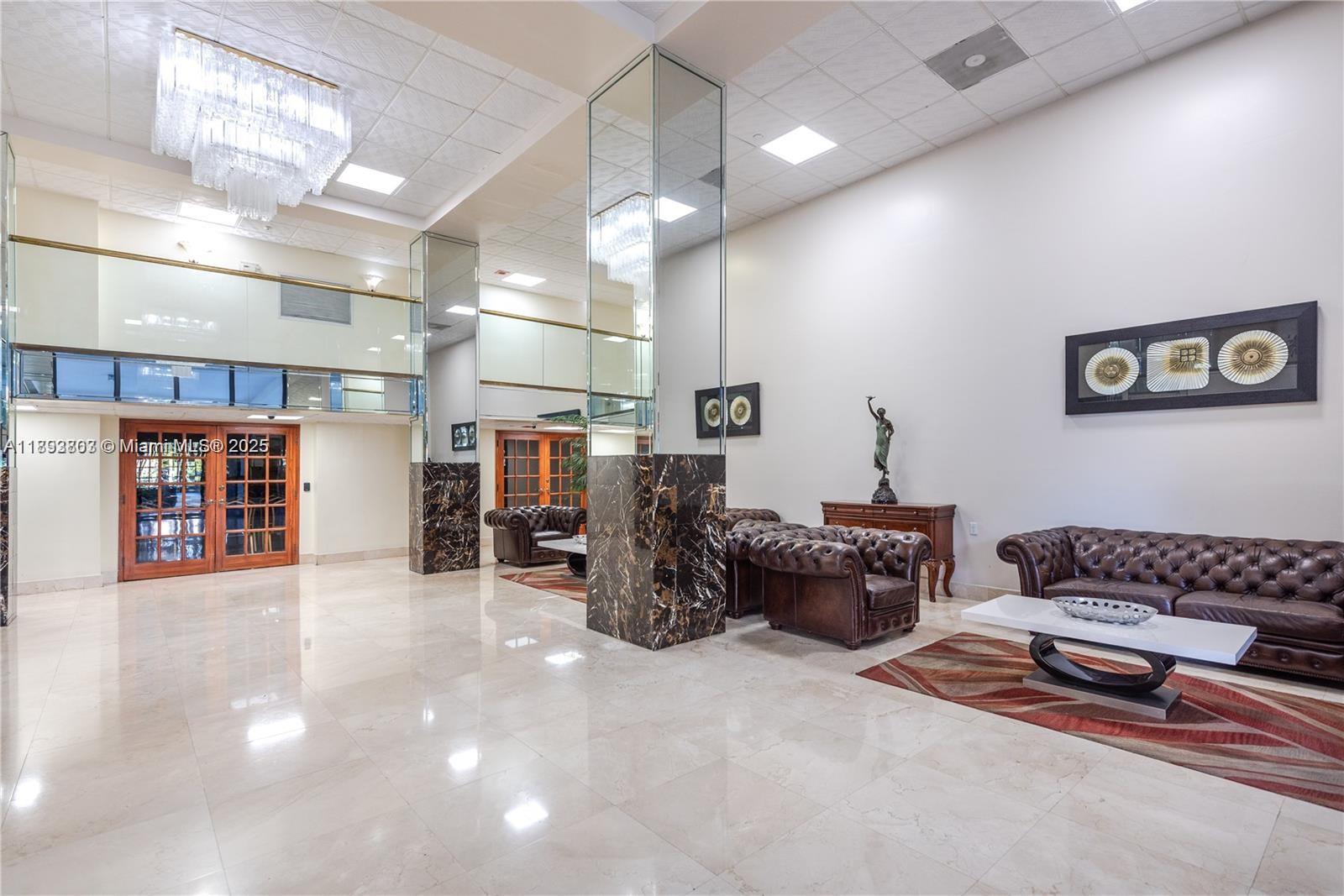 image Winston Towers 6006