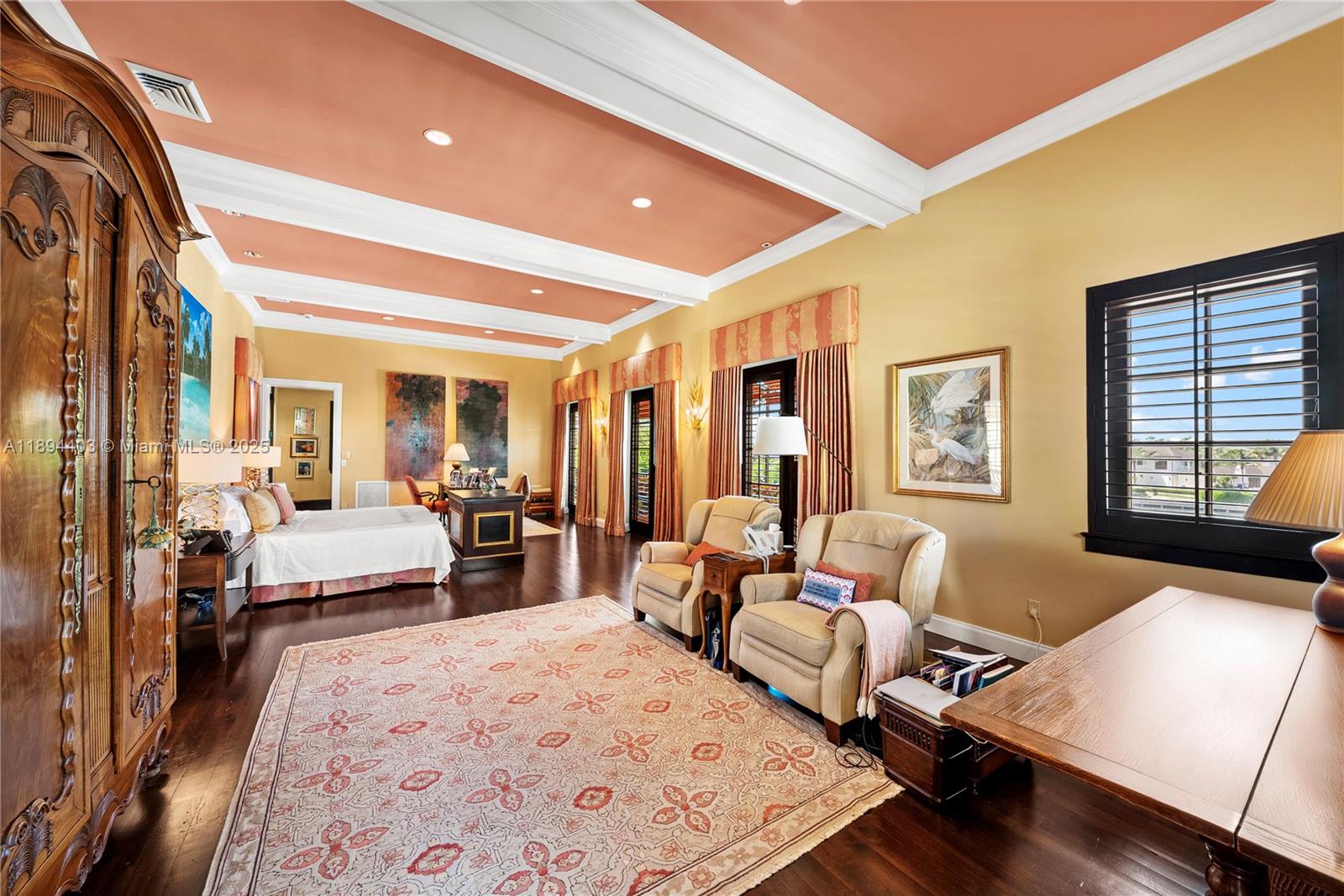 50 Casuarina Concourse Coral Gables, FL 33143 50 Casuarina Concourse Coral Gables, FL 33143