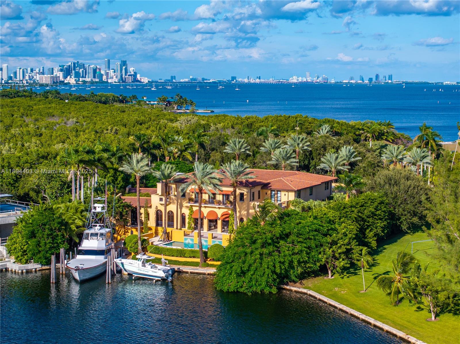 50 Casuarina Concourse Coral Gables, FL 33143 50 Casuarina Concourse Coral Gables, FL 33143