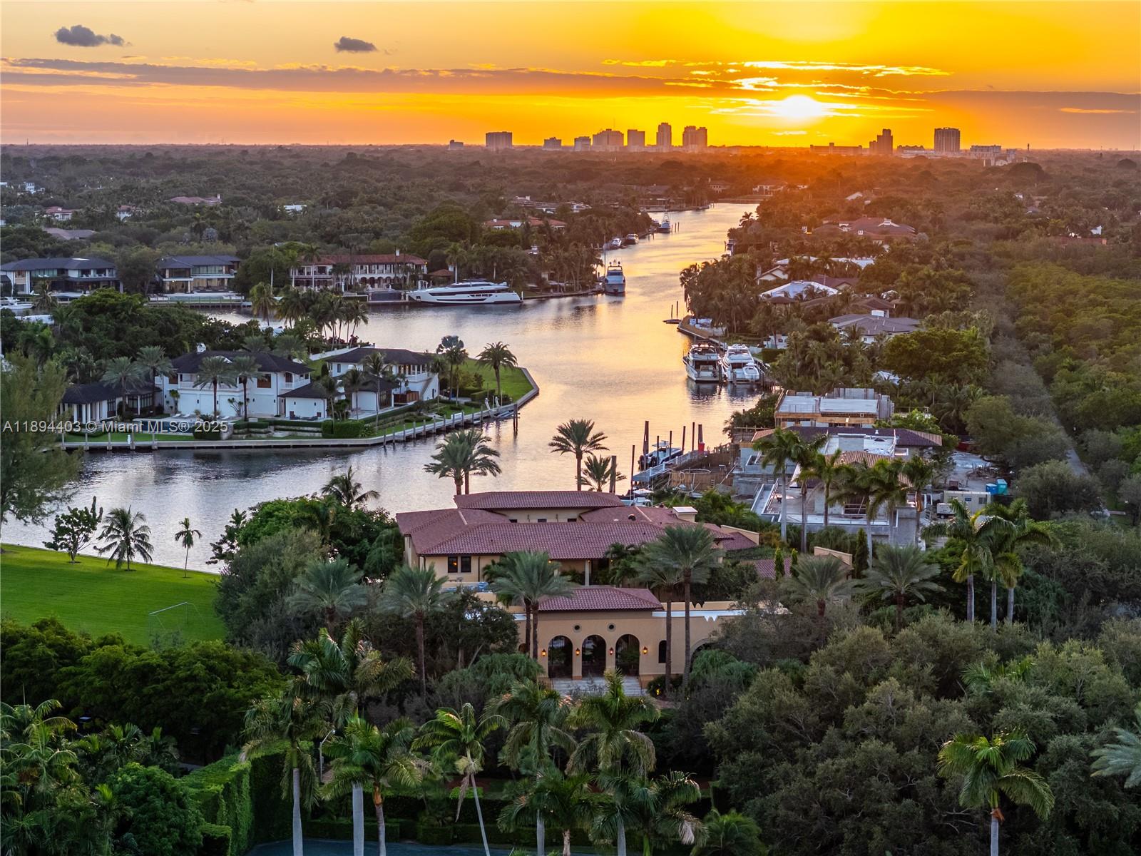 50 Casuarina Concourse Coral Gables, FL 33143 50 Casuarina Concourse Coral Gables, FL 33143