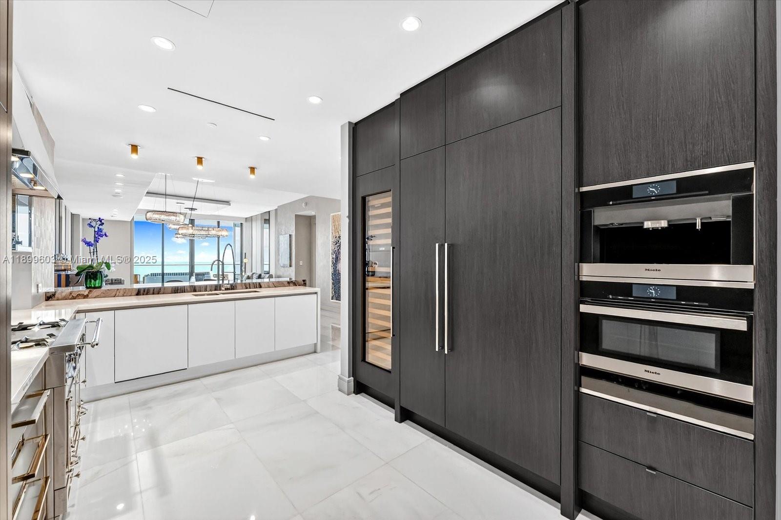 image Estates At Acqualina8