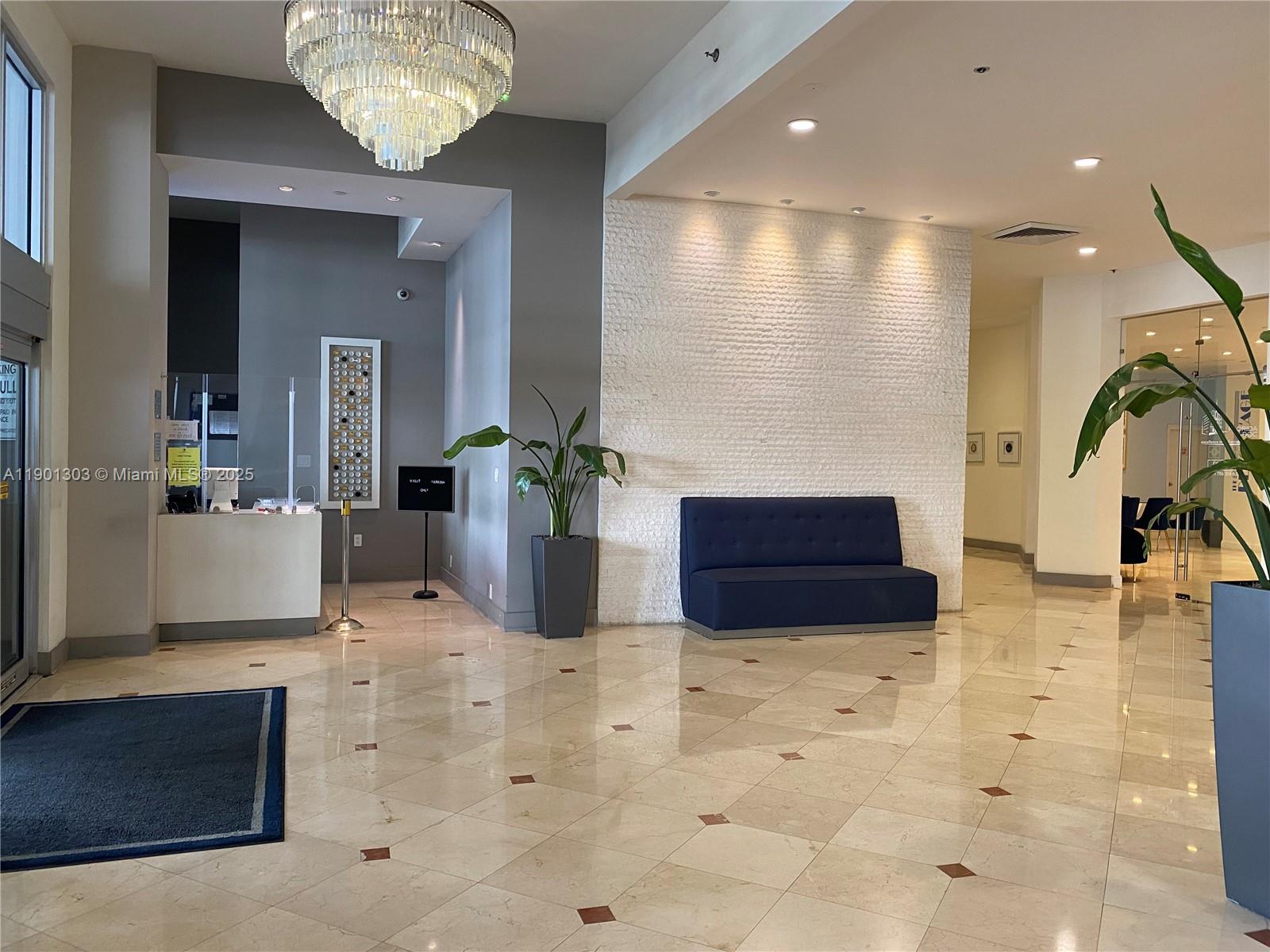 100 Lincoln Rd #1111 Miami Beach, FL 33139