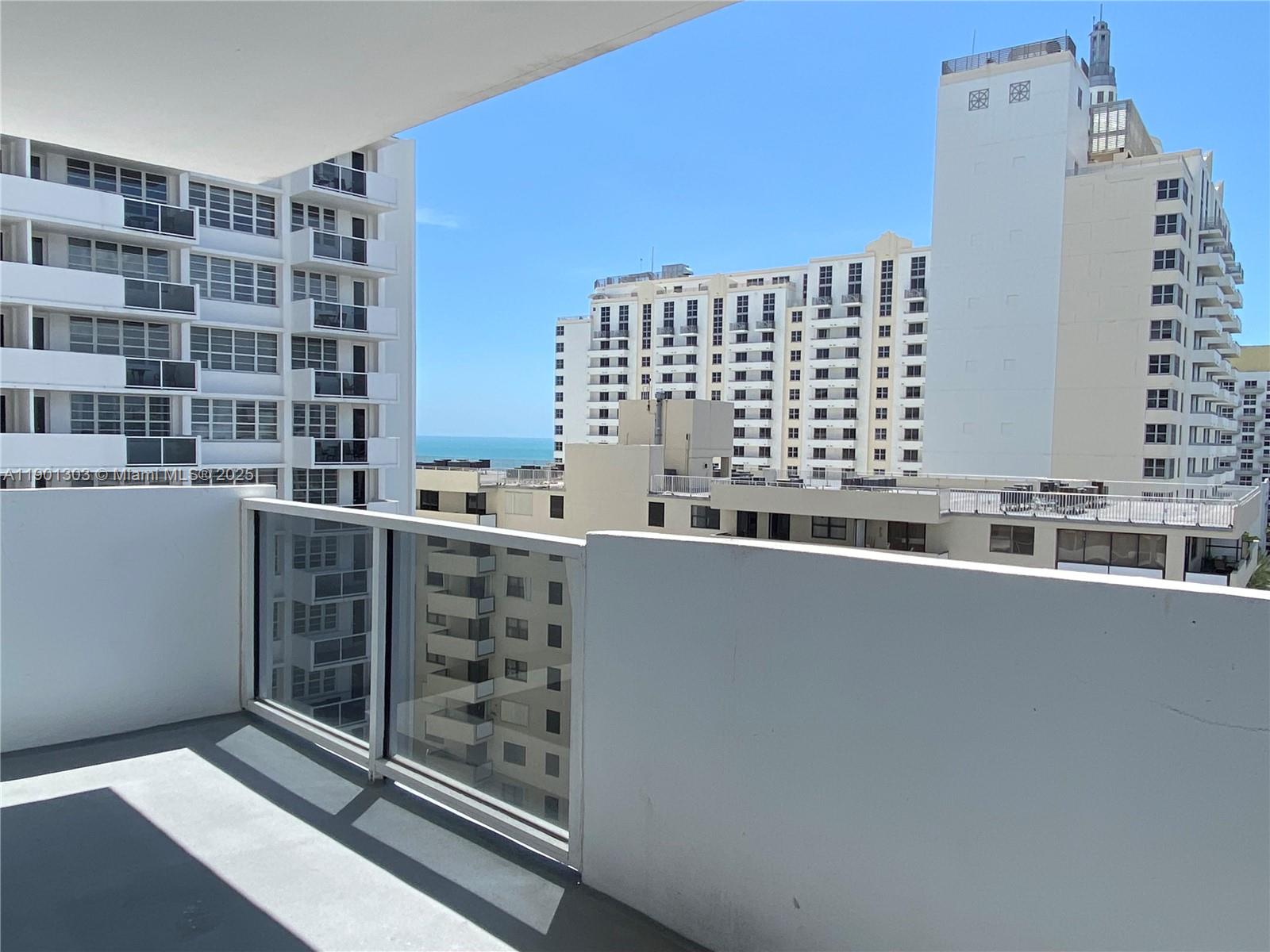 100 Lincoln Rd #1111 Miami Beach, FL 33139