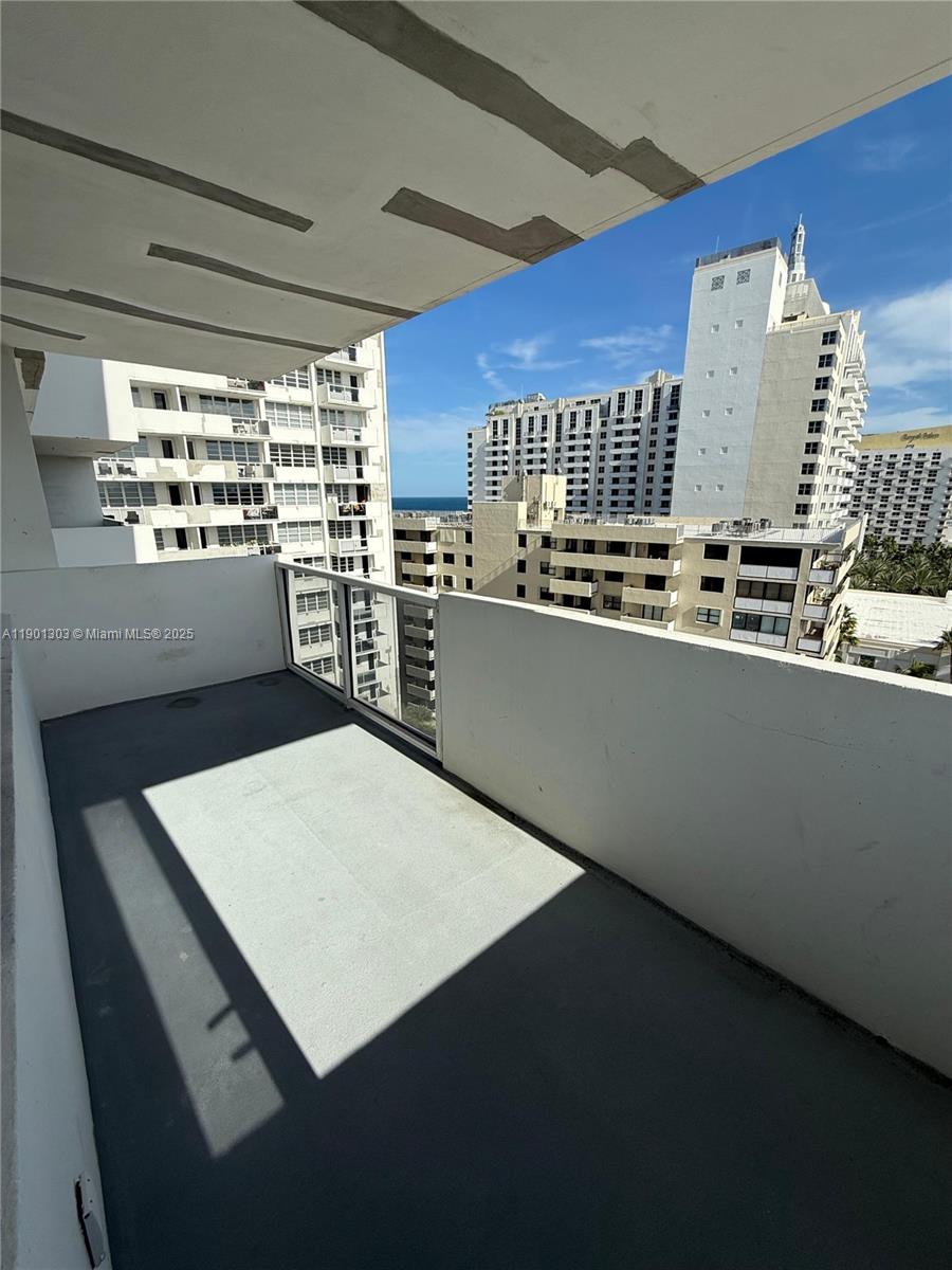 100 Lincoln Rd #1111 Miami Beach, FL 33139