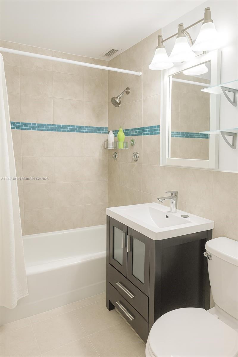 880 NE 69th St #4H Miami, FL 33138