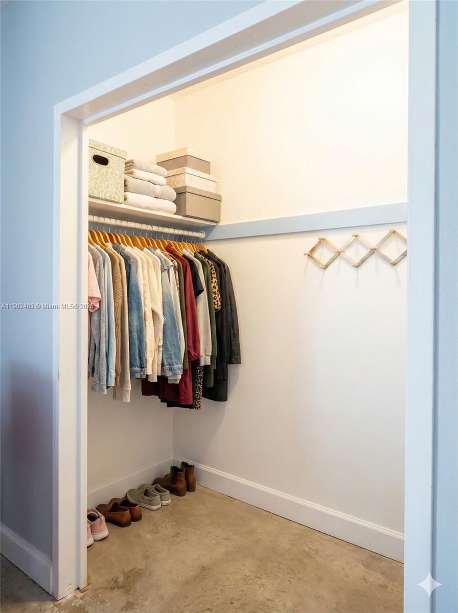 880 NE 69th St #4H Miami, FL 33138