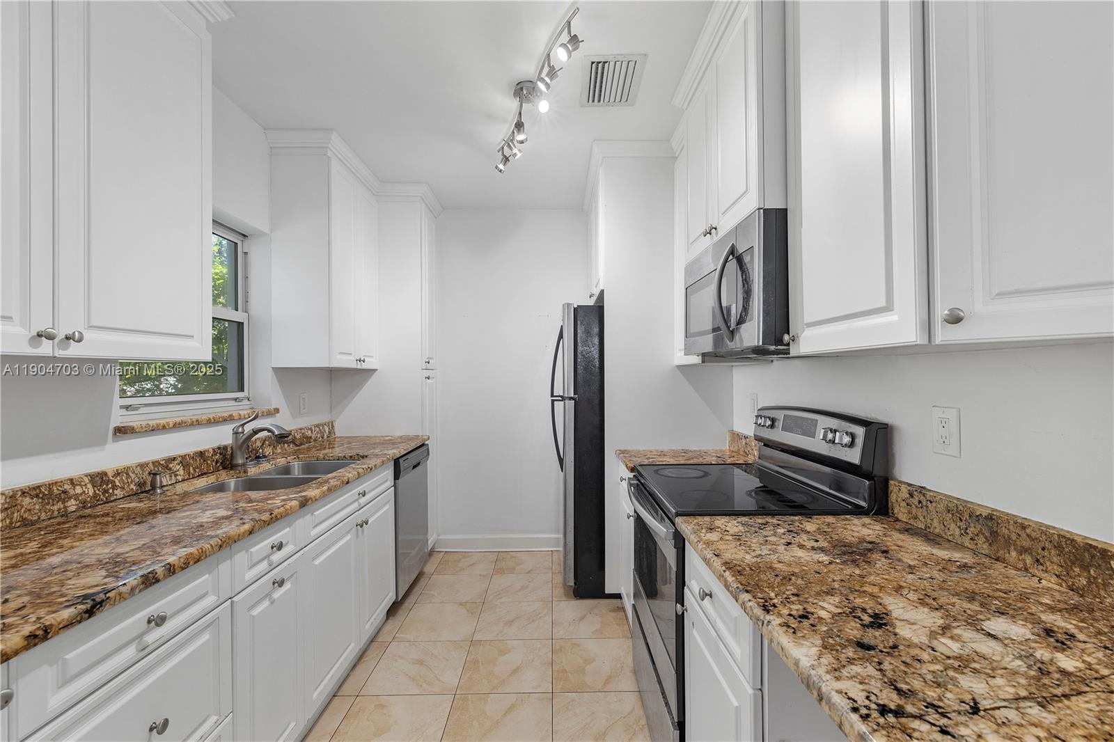 8826 Emerson Ave Surfside, FL 33154