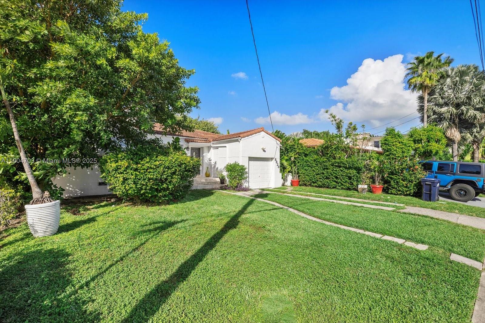 8826 Emerson Ave Surfside, FL 33154