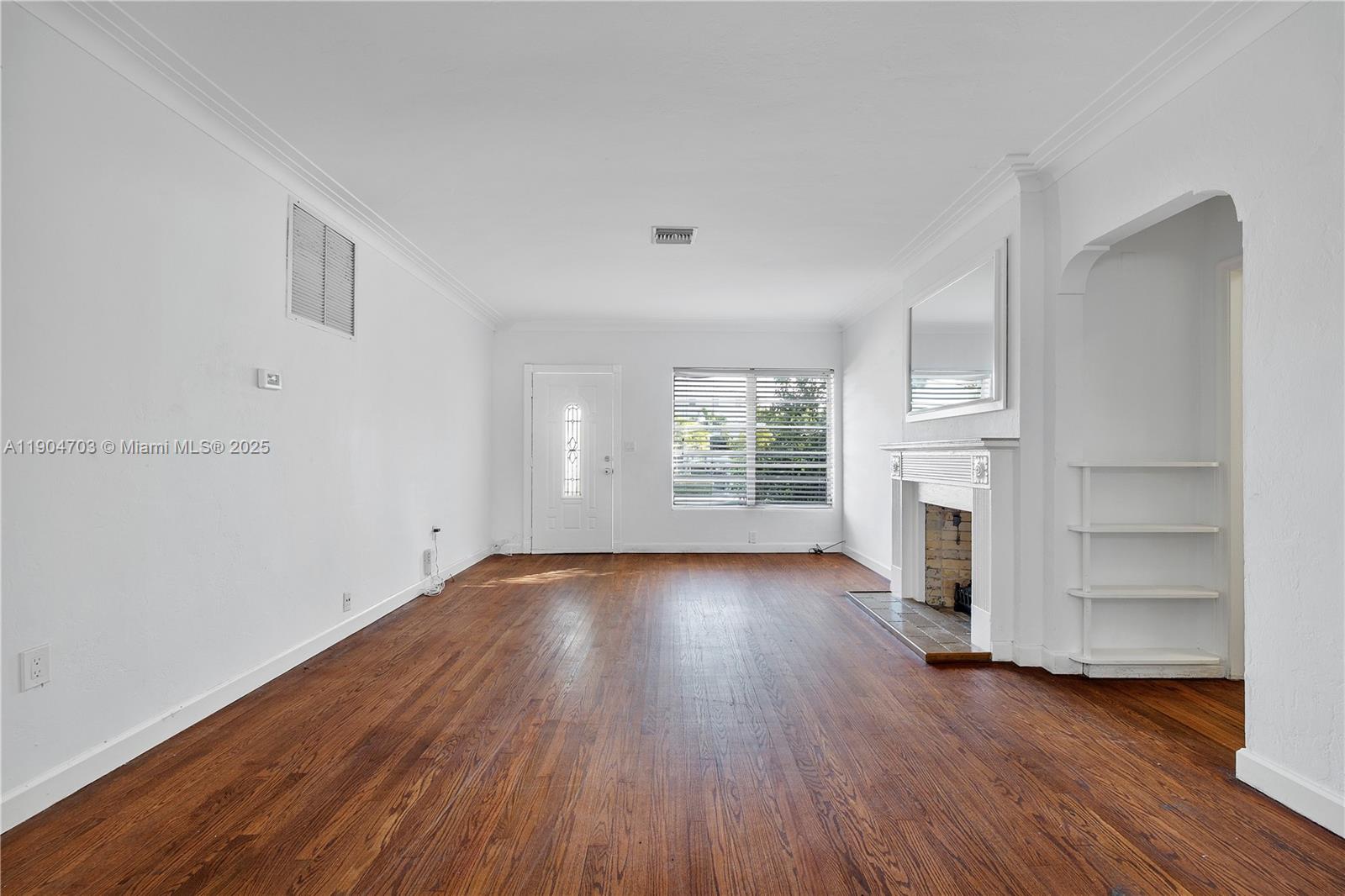 8826 Emerson Ave Surfside, FL 33154